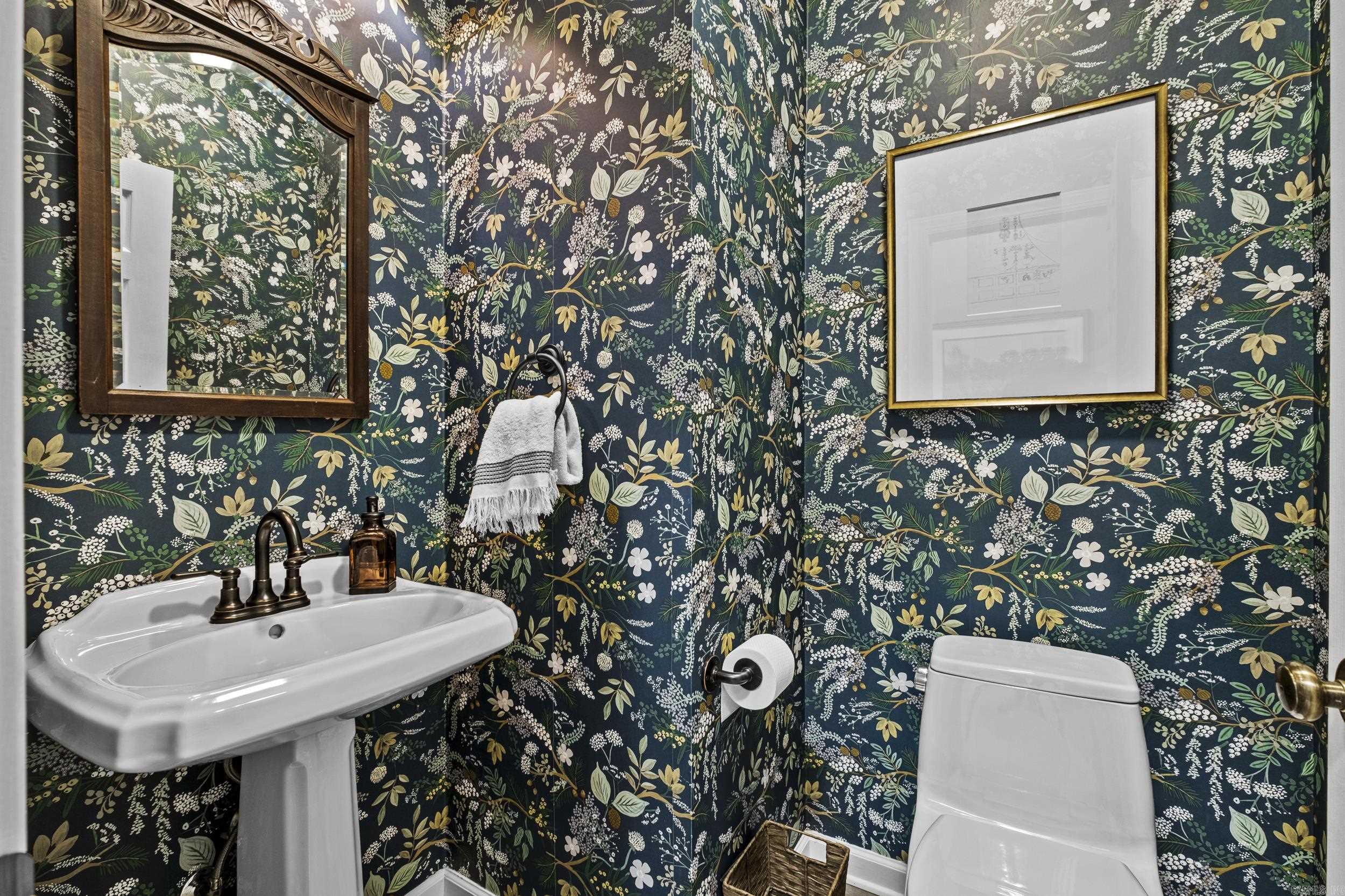 THE VILLAGES OF WELLINGTON - Residential