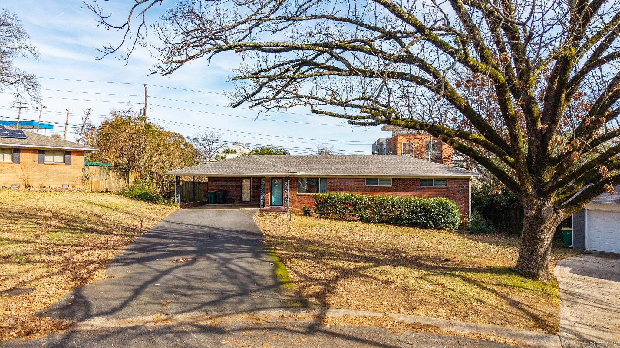 PLAZA TERRACE - Residential