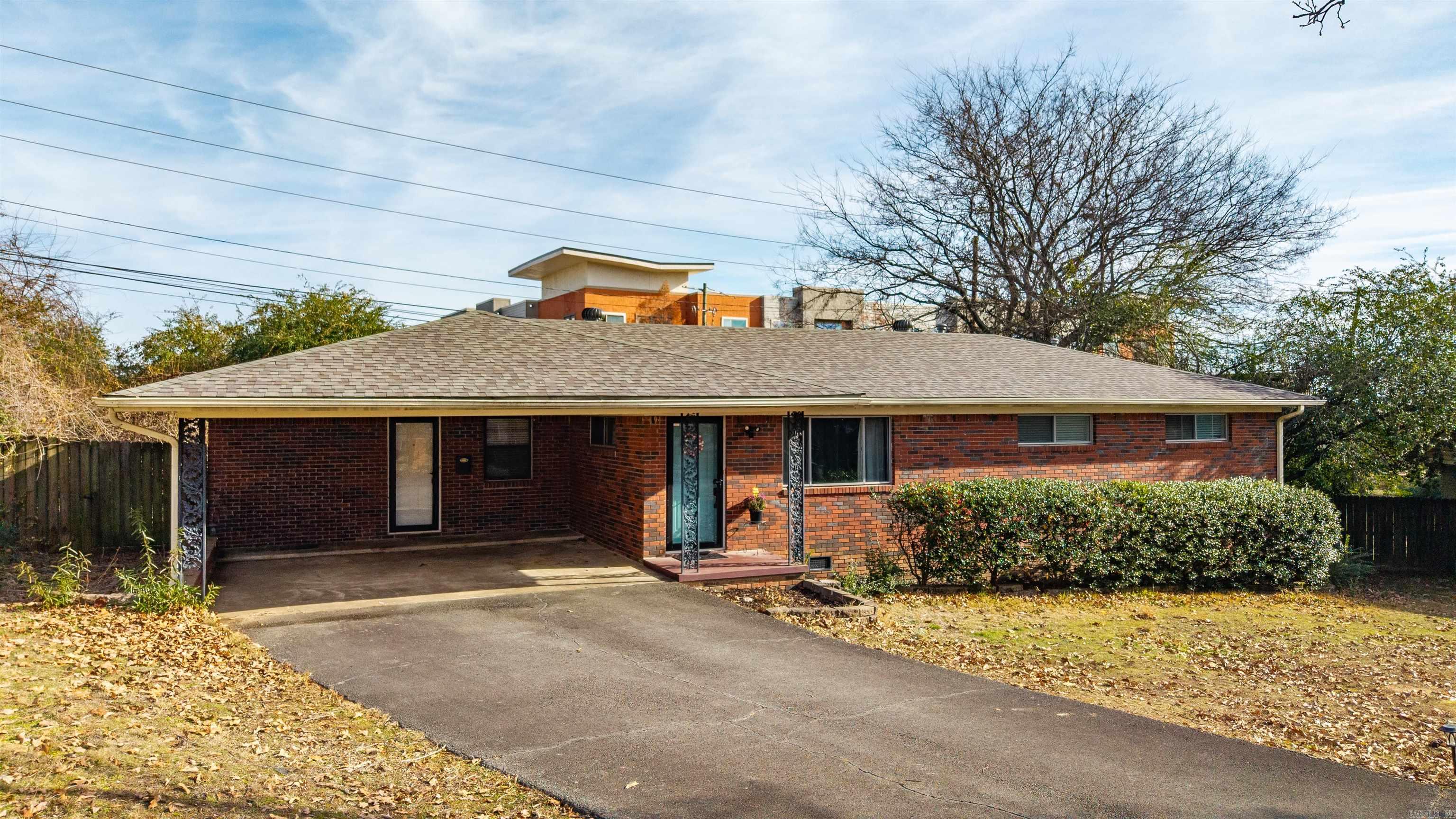 PLAZA TERRACE - Residential