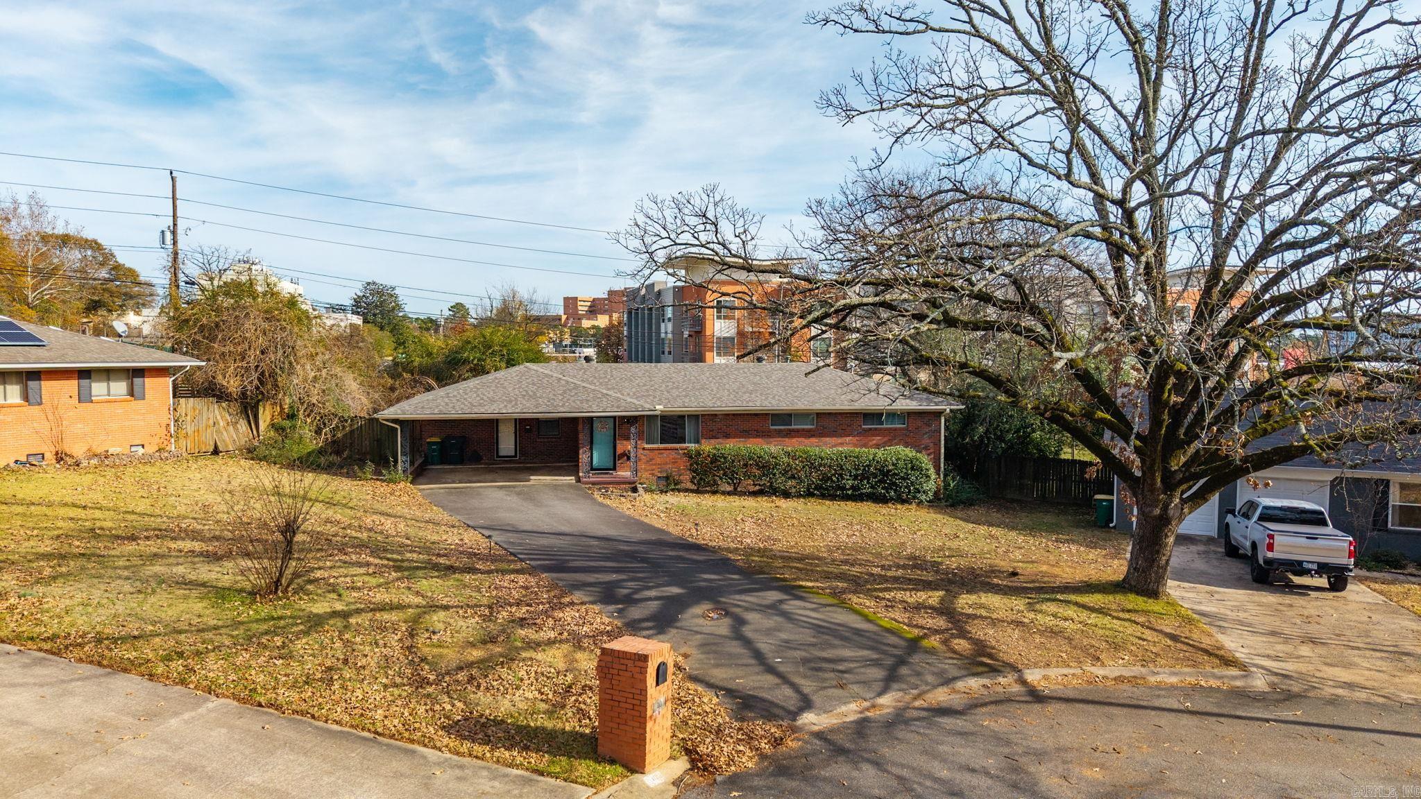 PLAZA TERRACE - Residential