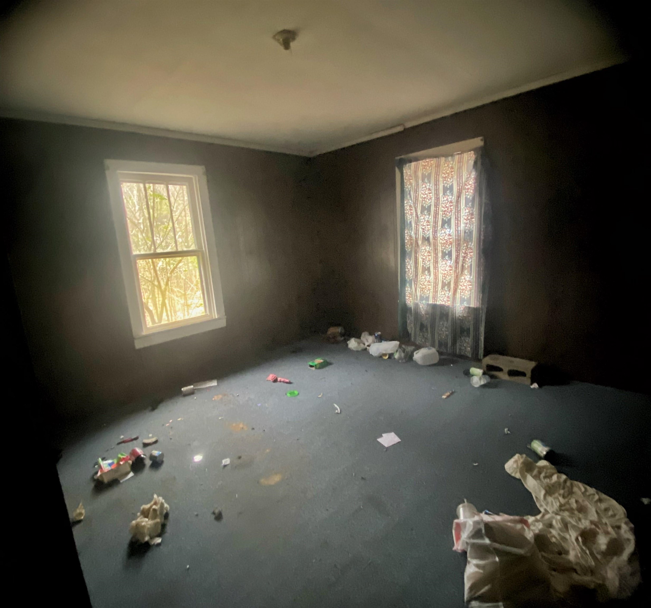 CLINTON - Residential