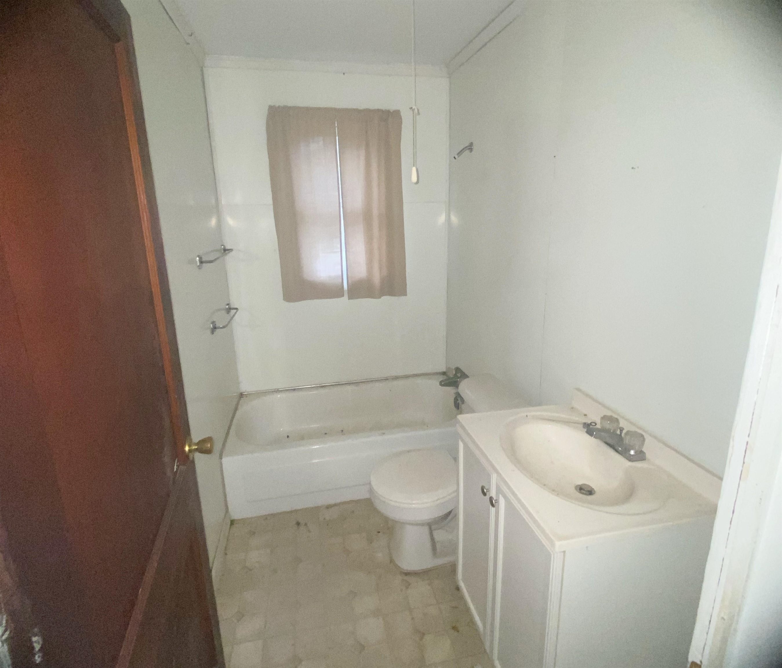 CLINTON - Residential