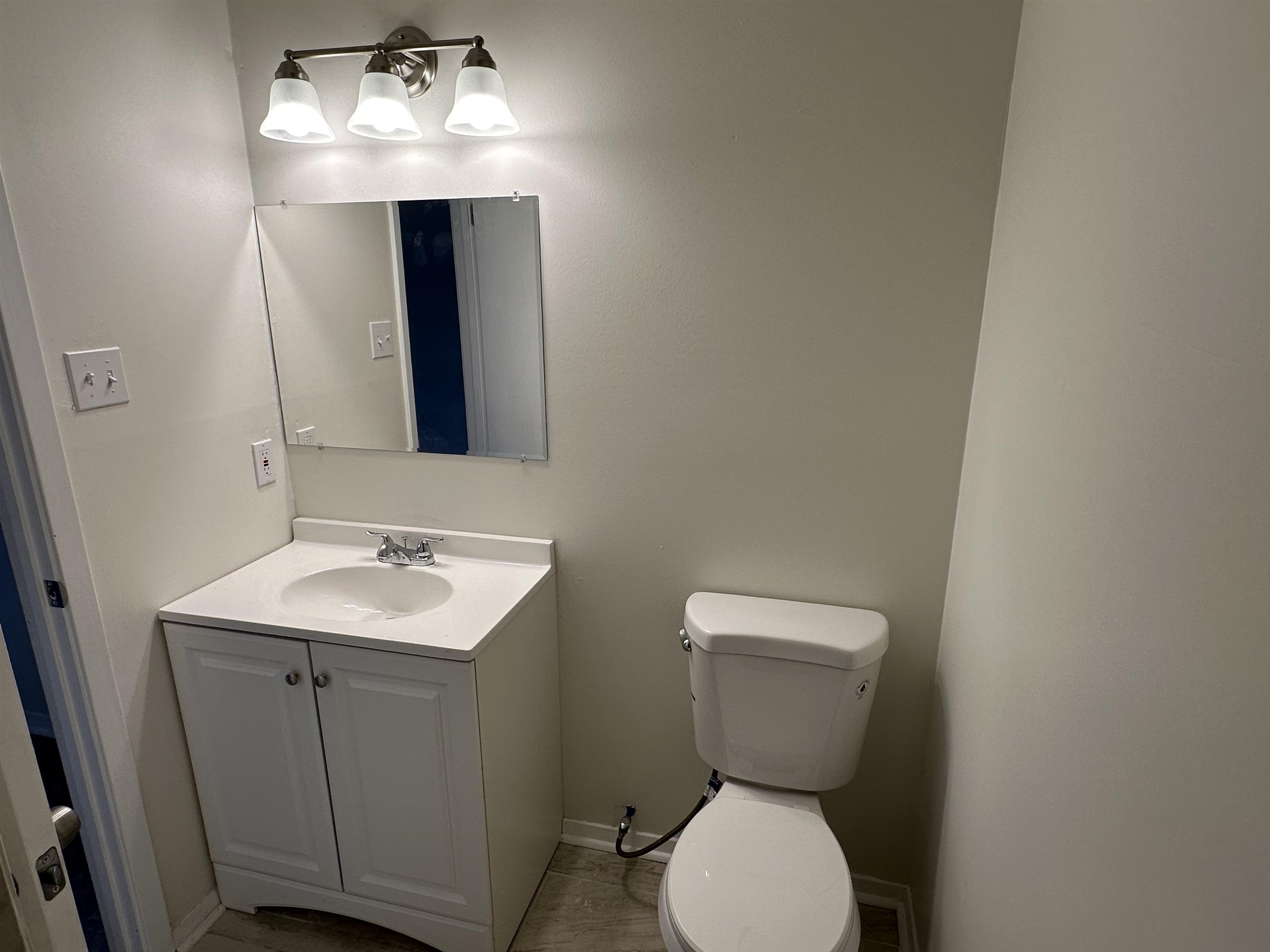 Kelli Manor - Residential Lease