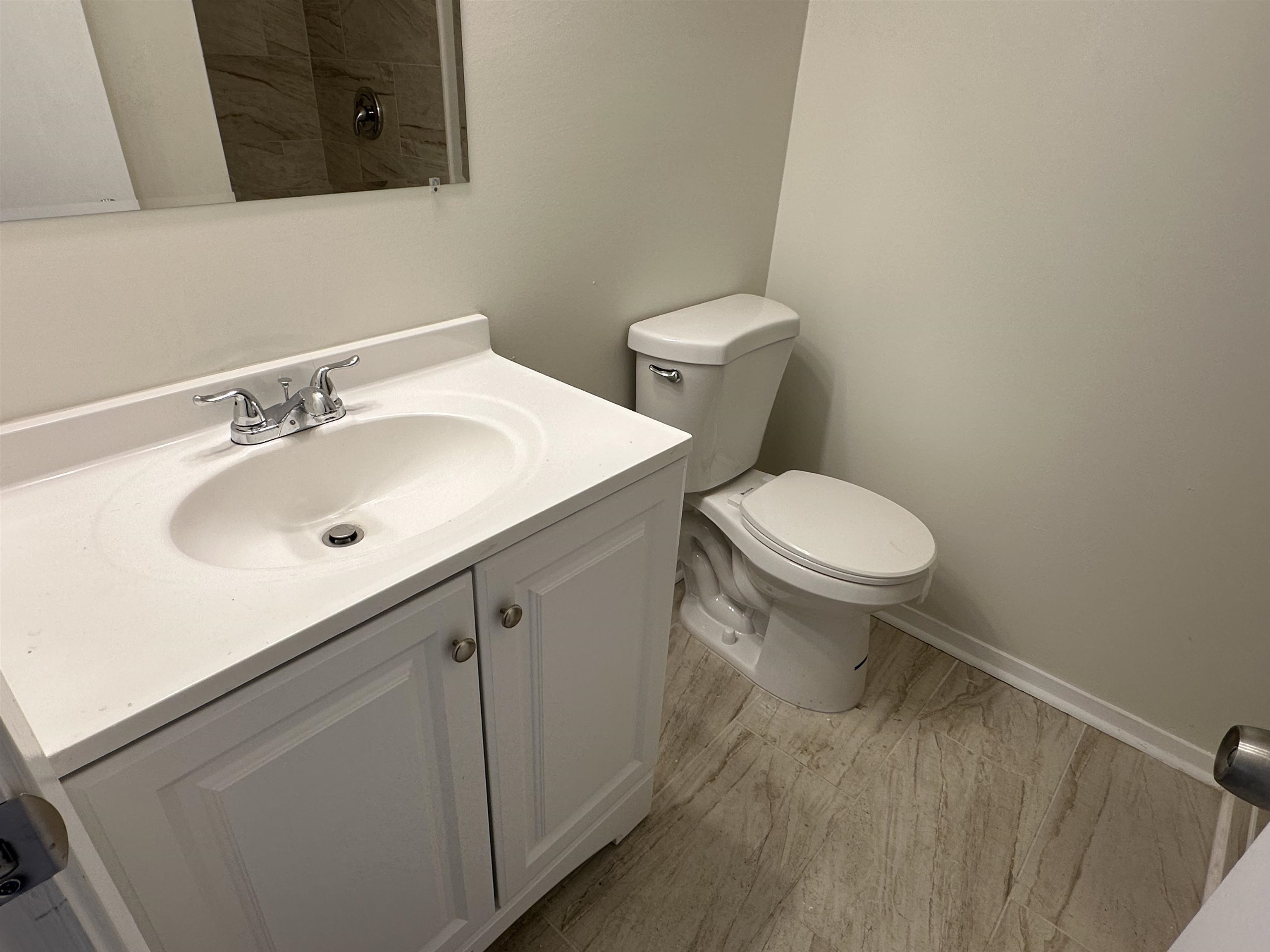 Kelli Manor - Residential Lease