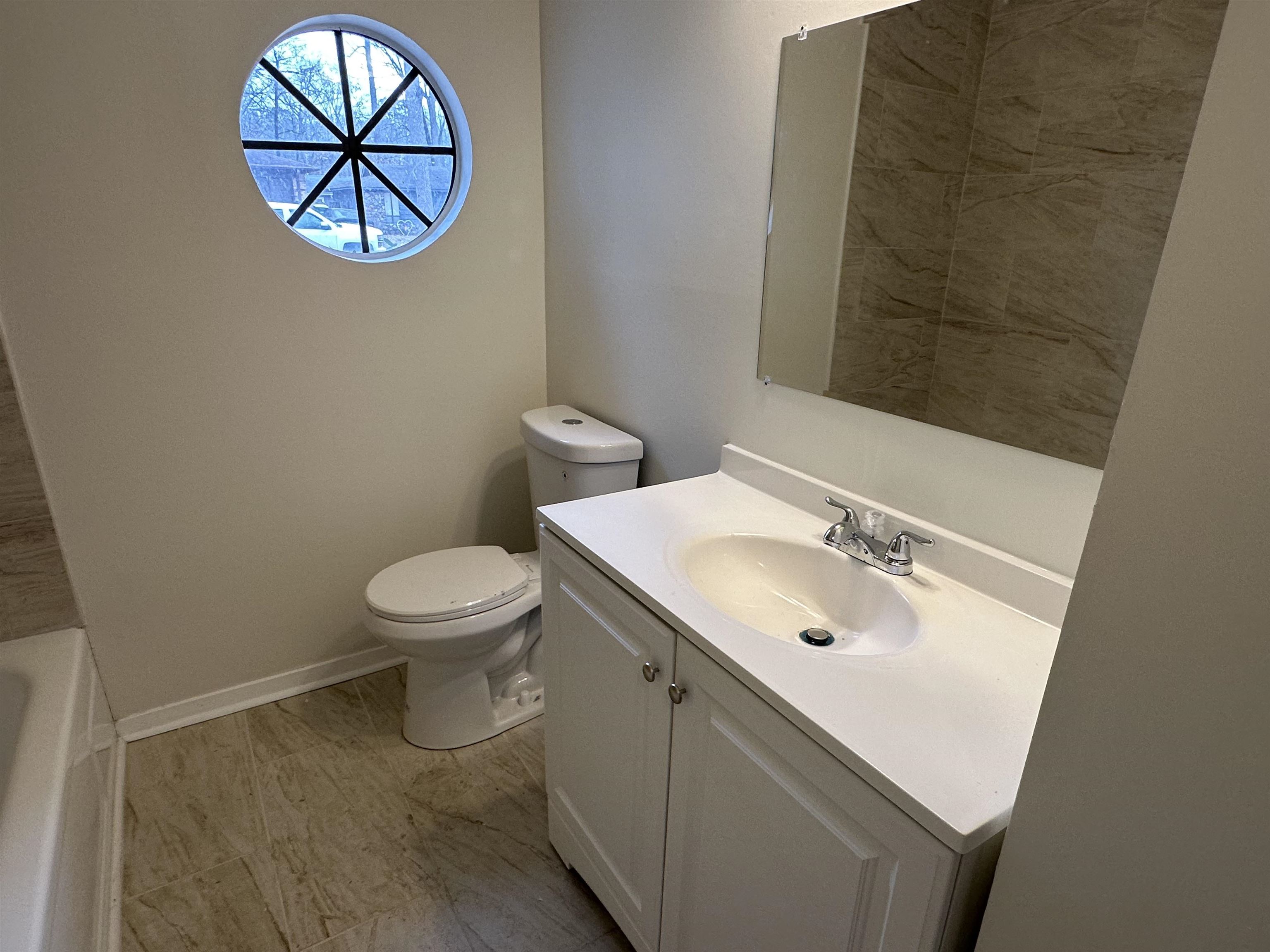 Kelli Manor - Residential Lease