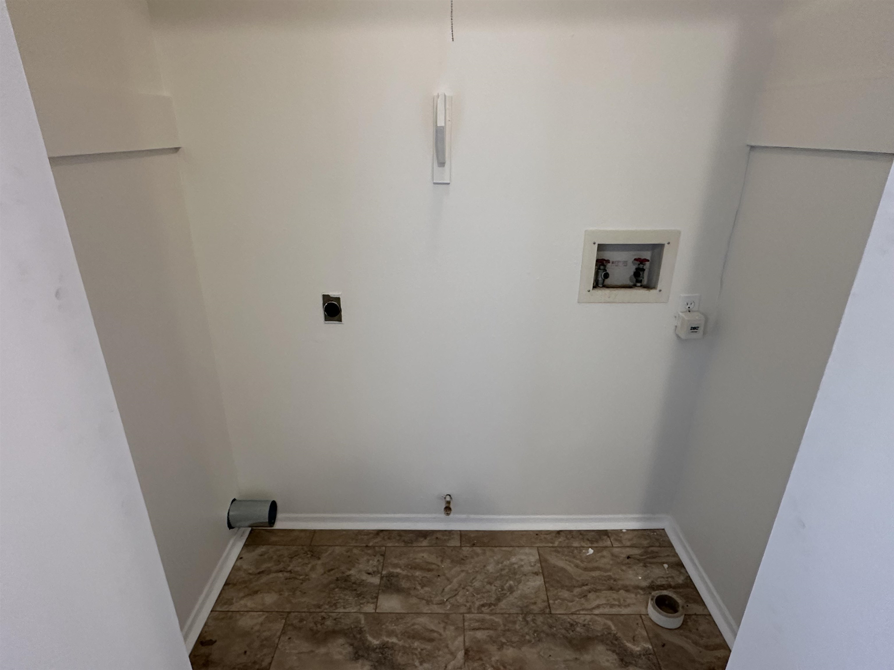 Kelli Manor - Residential Lease