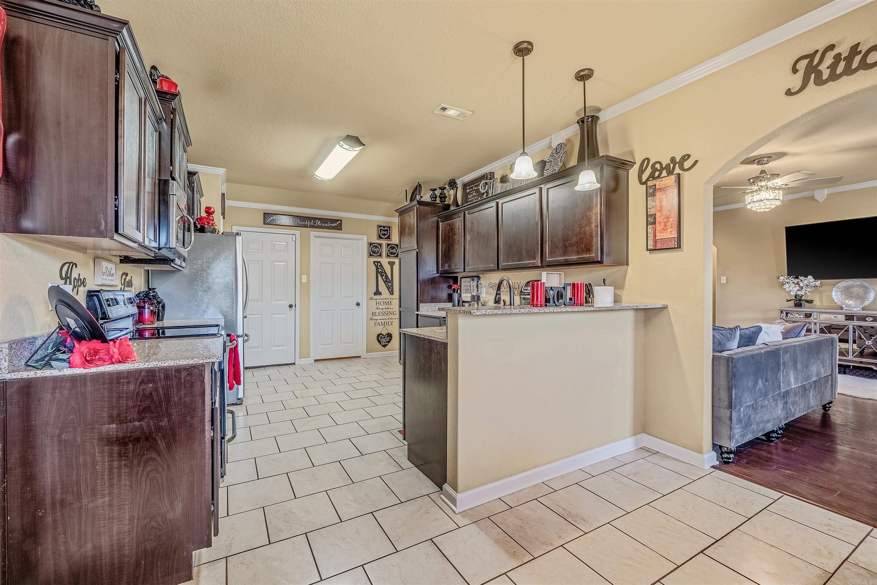 TRAMMEL ESTATES - Residential