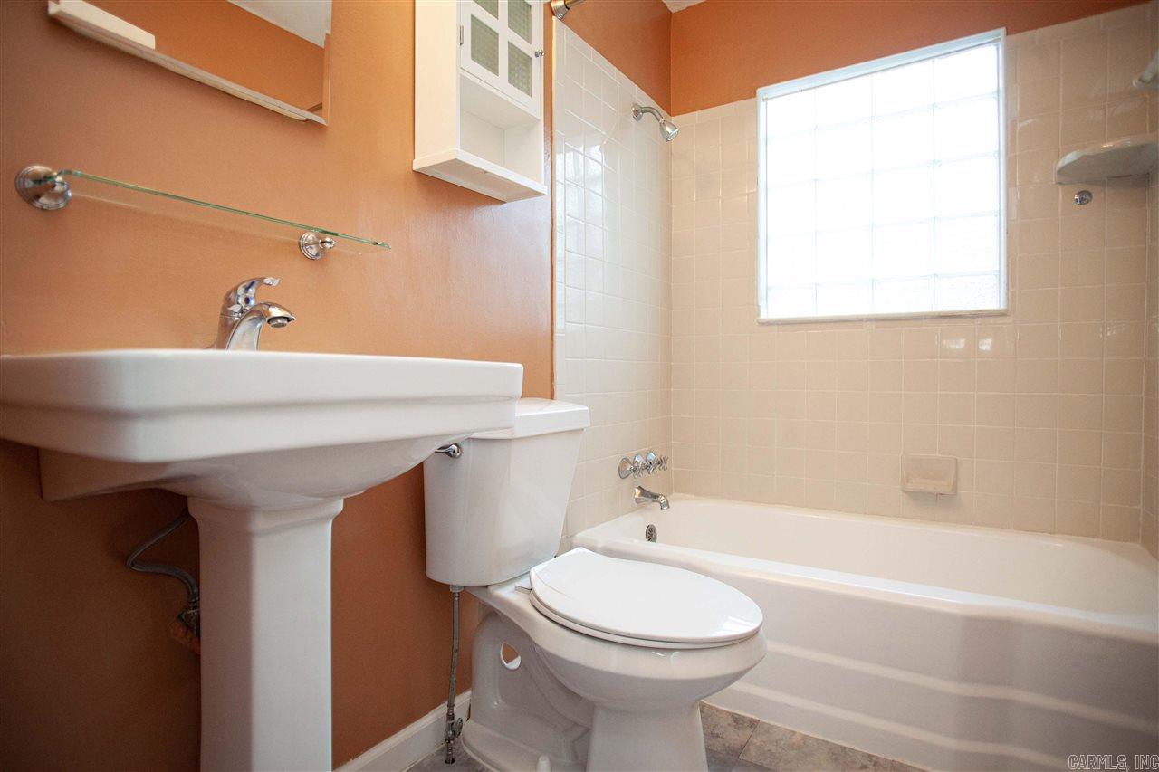 Oak Forest Gardens - Residential Lease