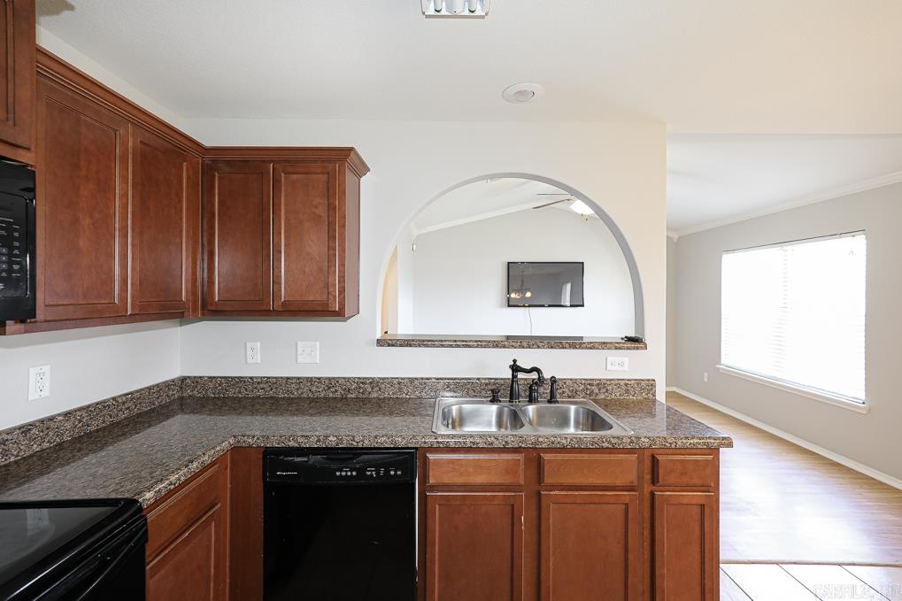 PARKWAY MEADOWS - Residential