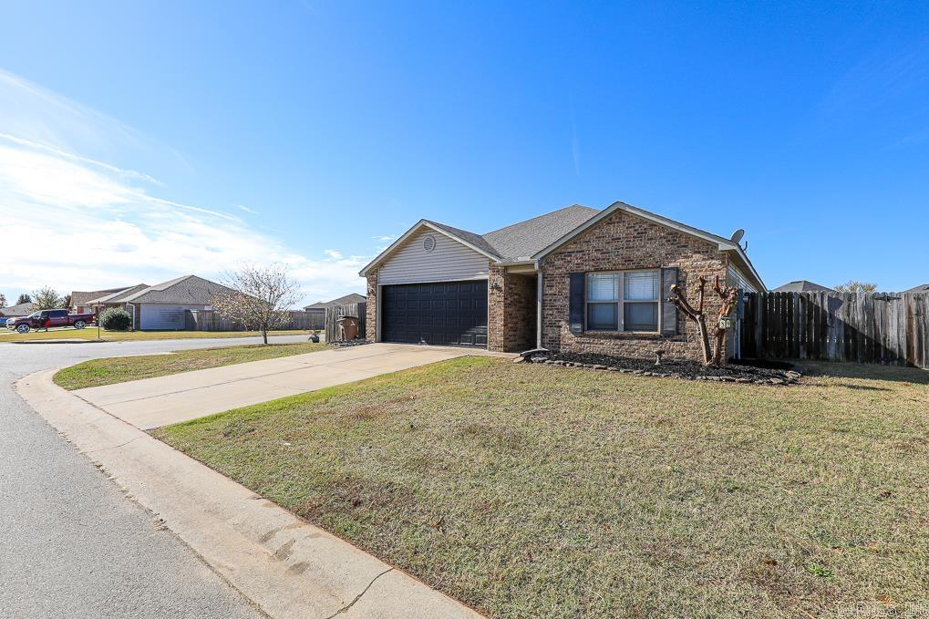 PARKWAY MEADOWS - Residential