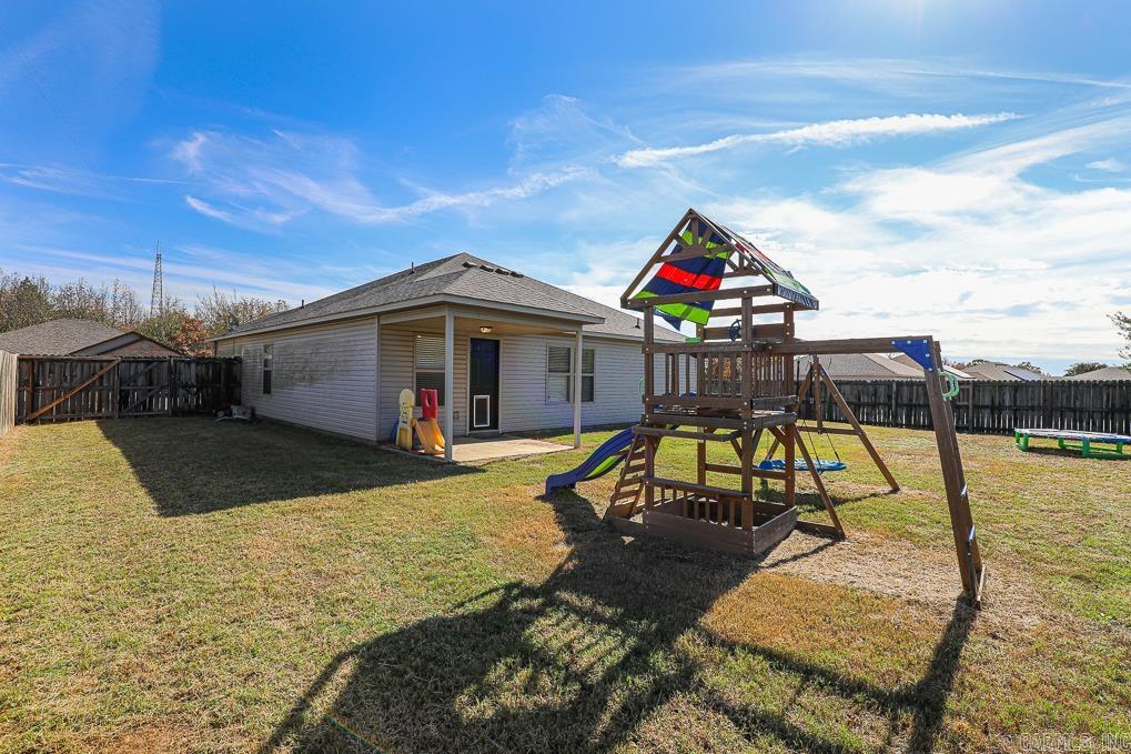 PARKWAY MEADOWS - Residential