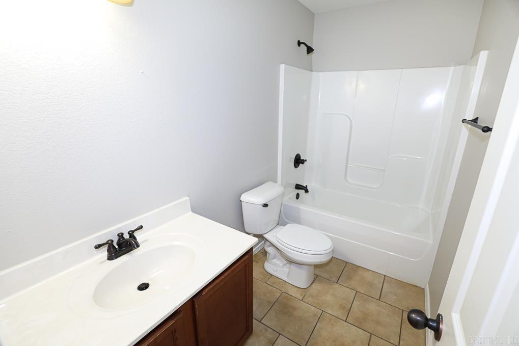 PARKWAY MEADOWS - Residential