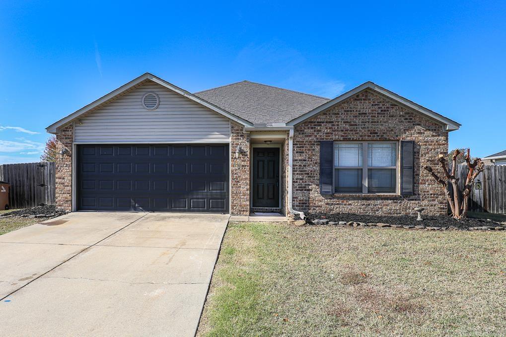 PARKWAY MEADOWS - Residential