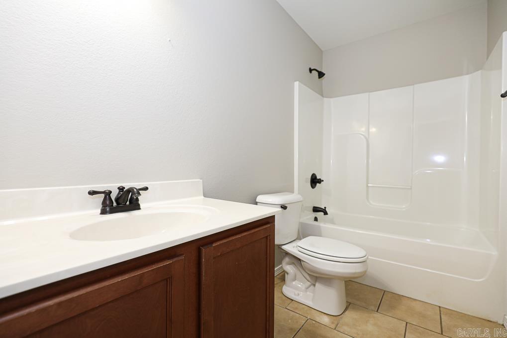 PARKWAY MEADOWS - Residential