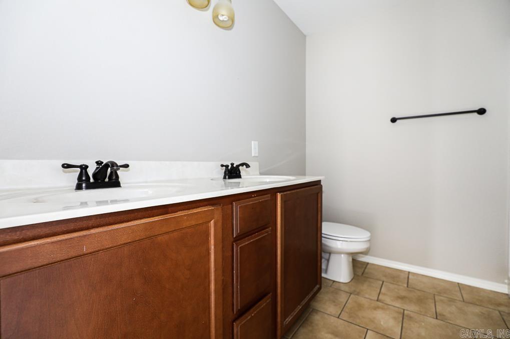 PARKWAY MEADOWS - Residential