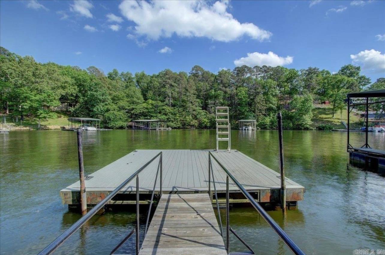 WESTPORT BAY TOWN HOUSE - Residential