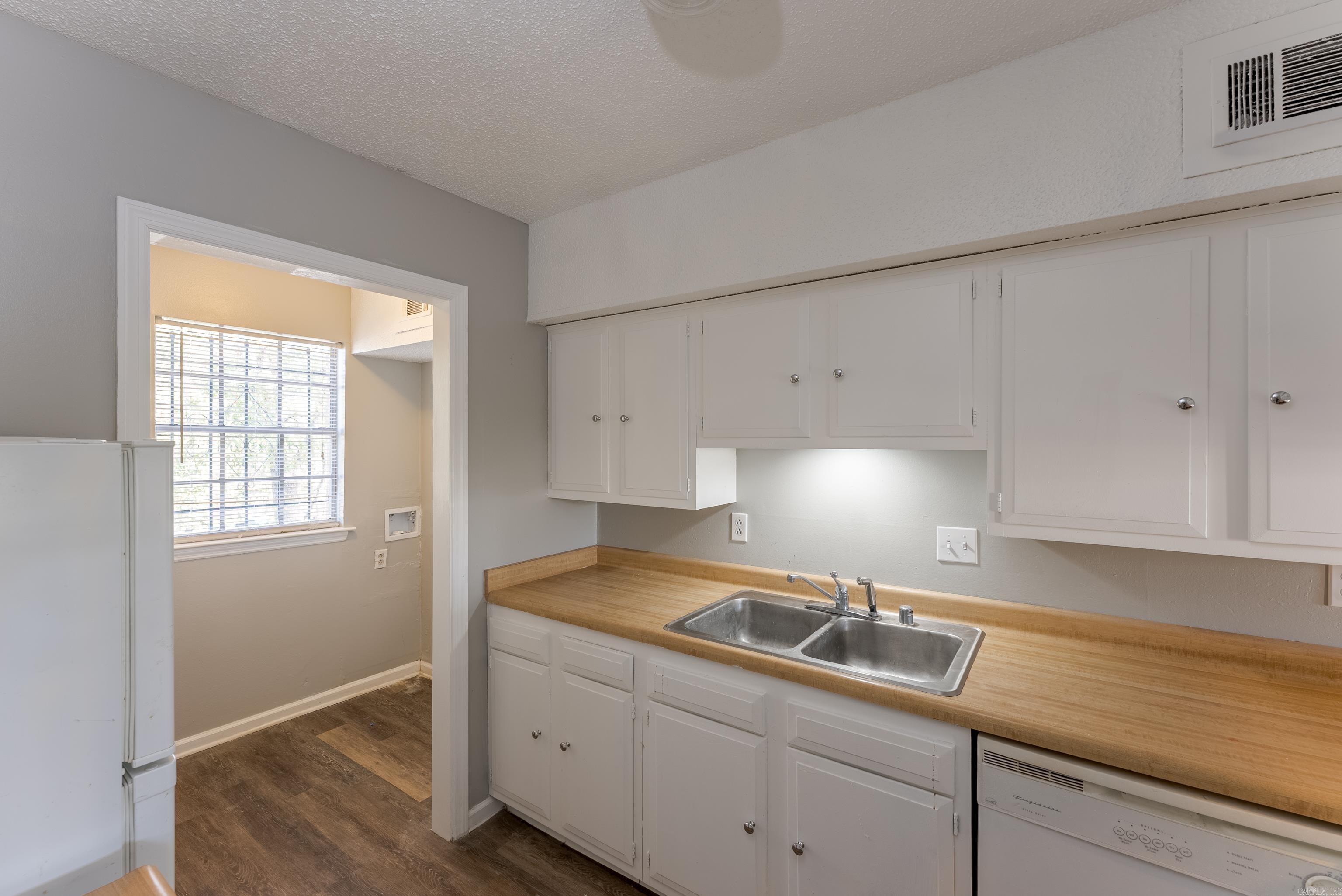 Meredith Manor - Residential Income