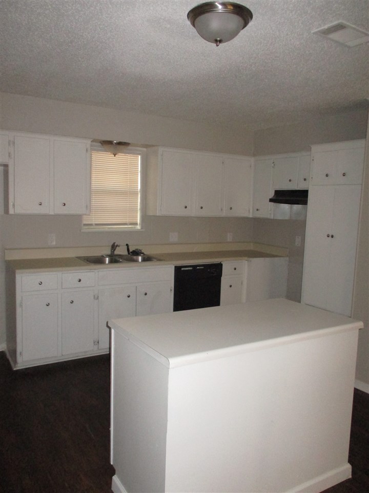 Holly Hill Estates - Residential Lease