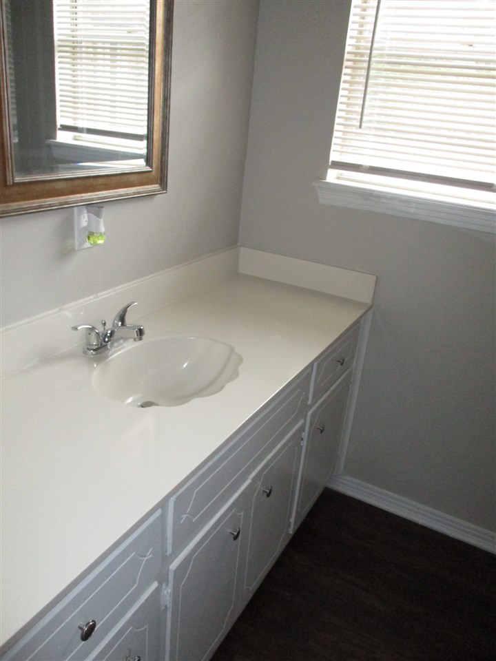 Holly Hill Estates - Residential Lease