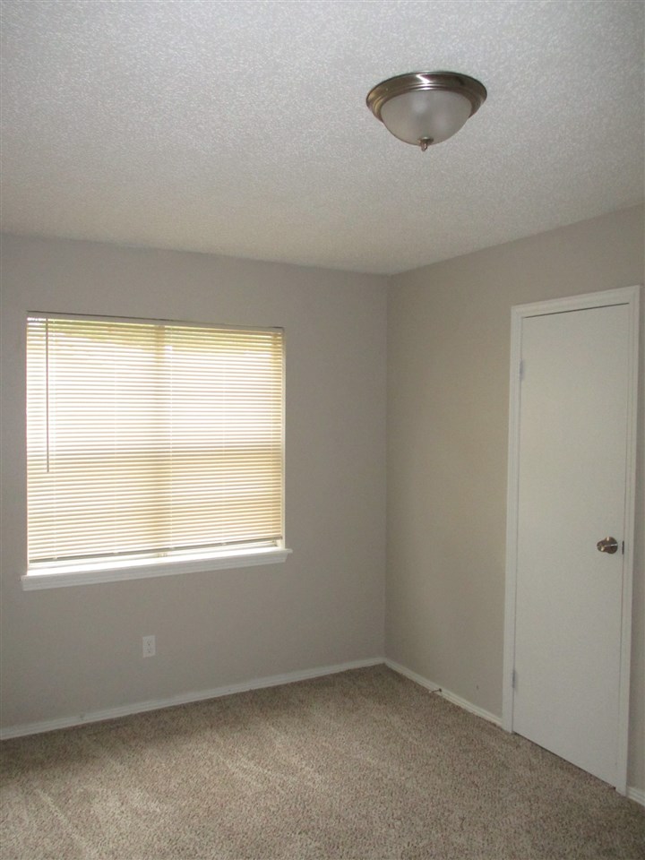 Holly Hill Estates - Residential Lease