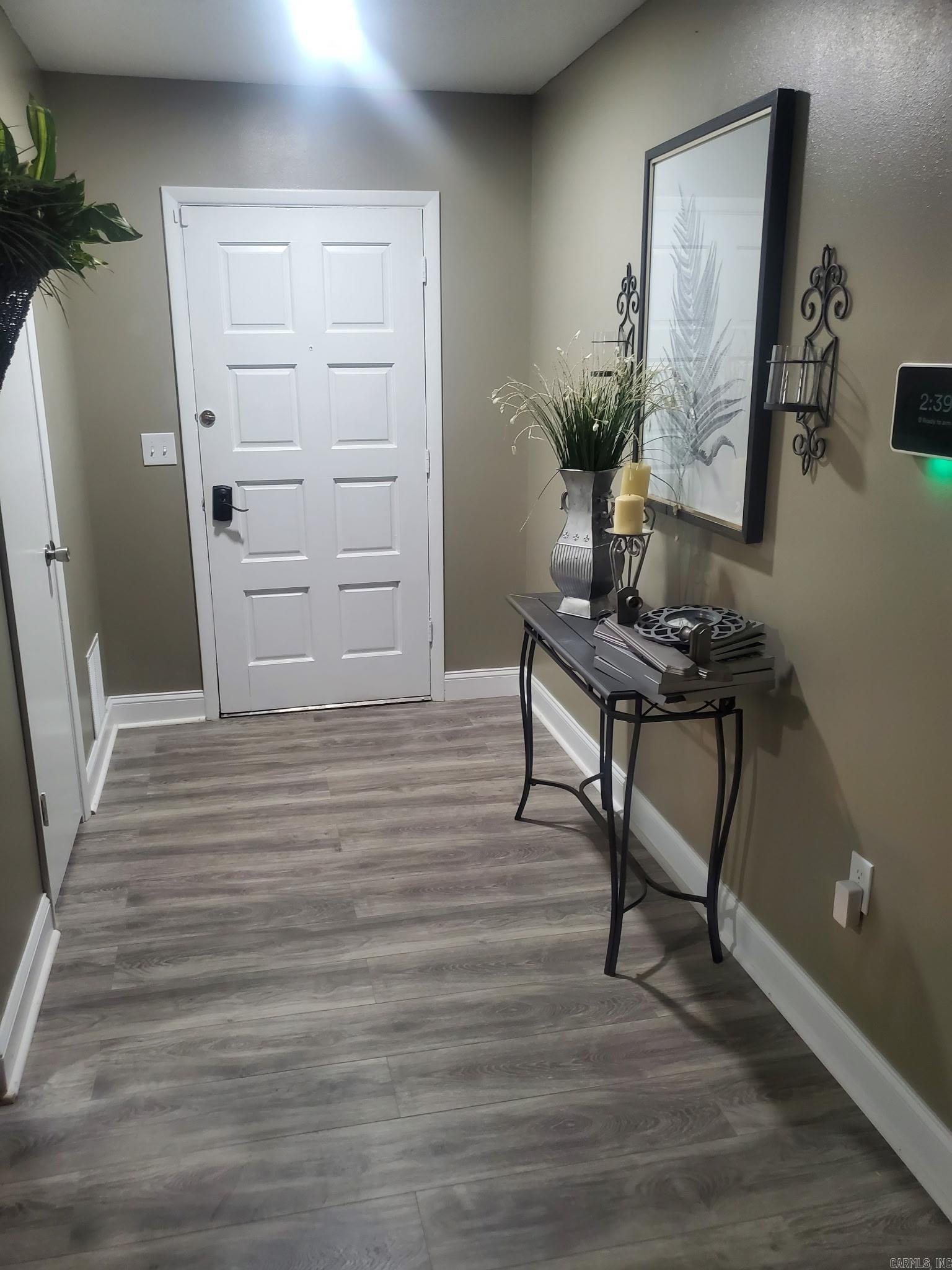 COUNTRY CLUB TERRACE - Residential