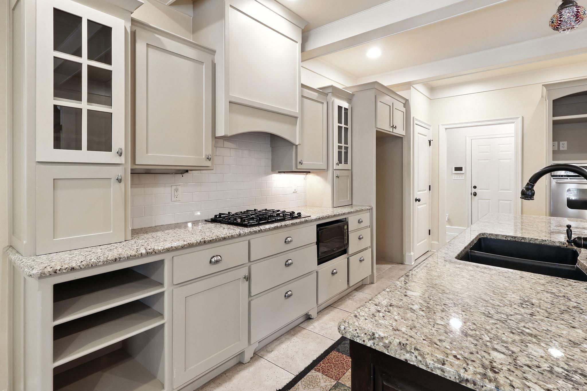 WOODLAND ESTATES - Residential