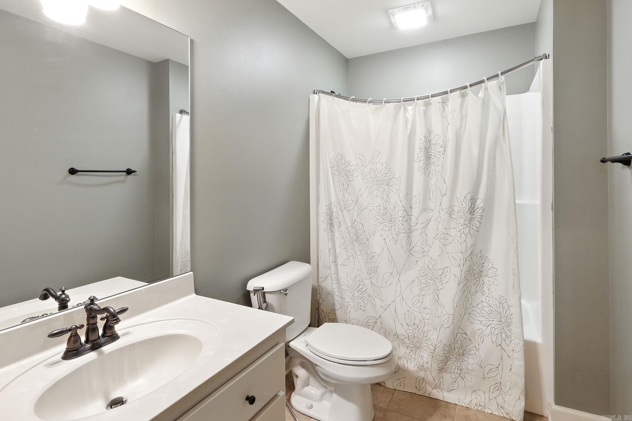 WOODLAND ESTATES - Residential