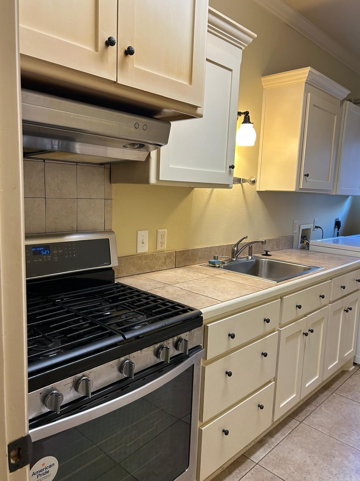 WOODLAND ESTATES - Residential