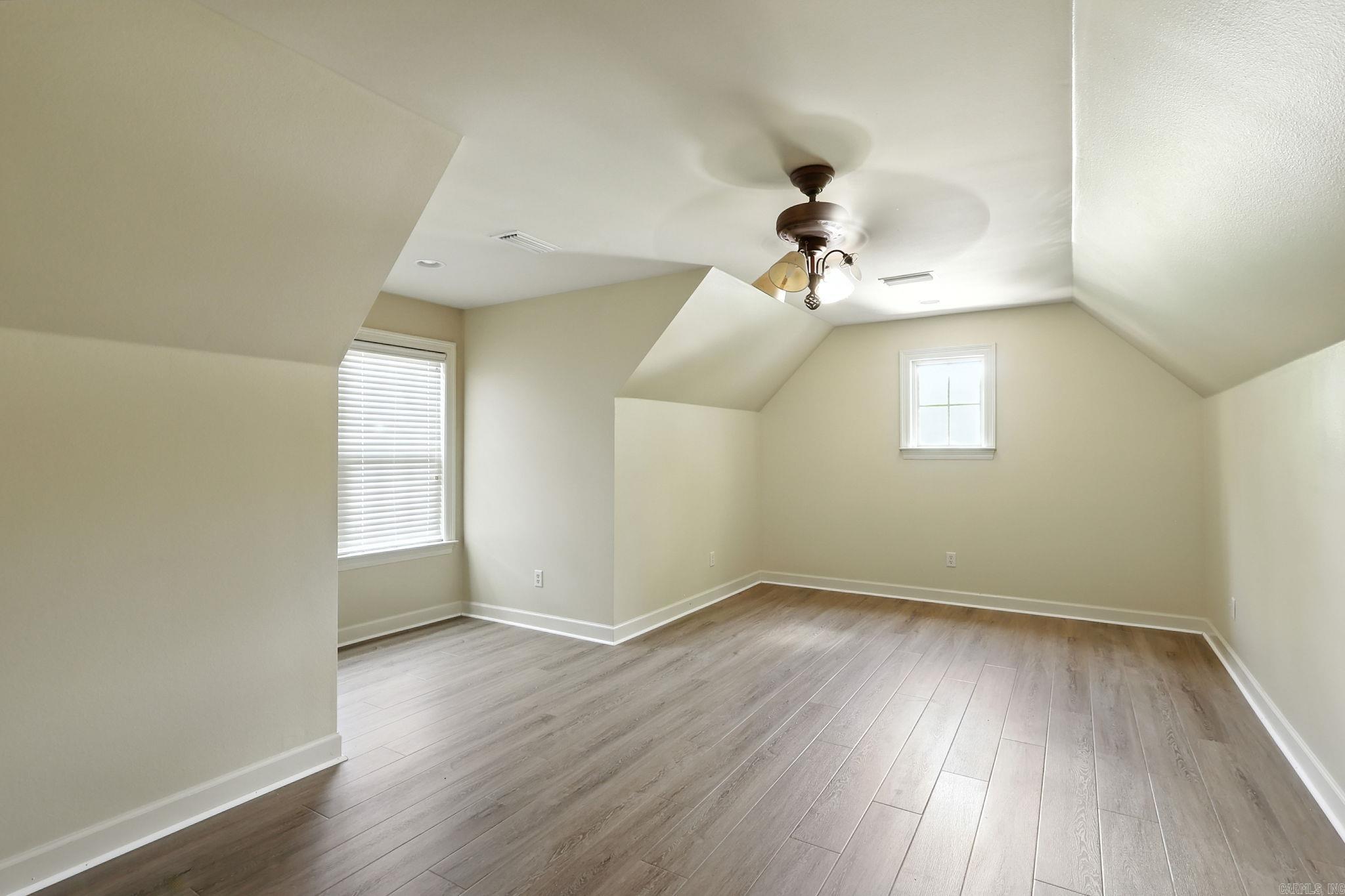 WOODLAND ESTATES - Residential