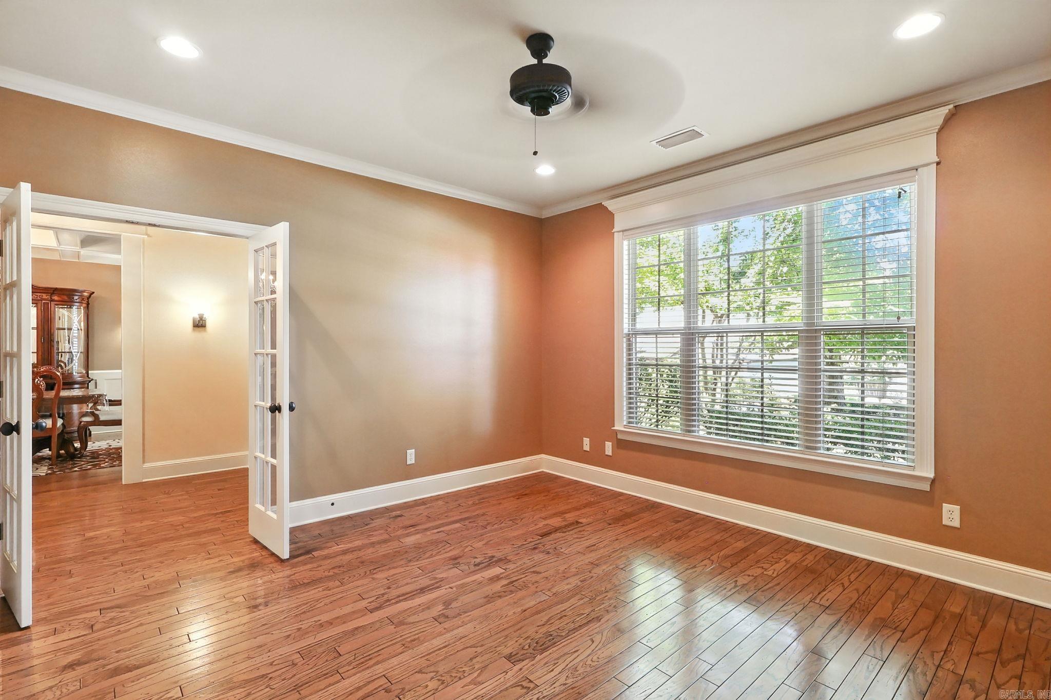 WOODLAND ESTATES - Residential