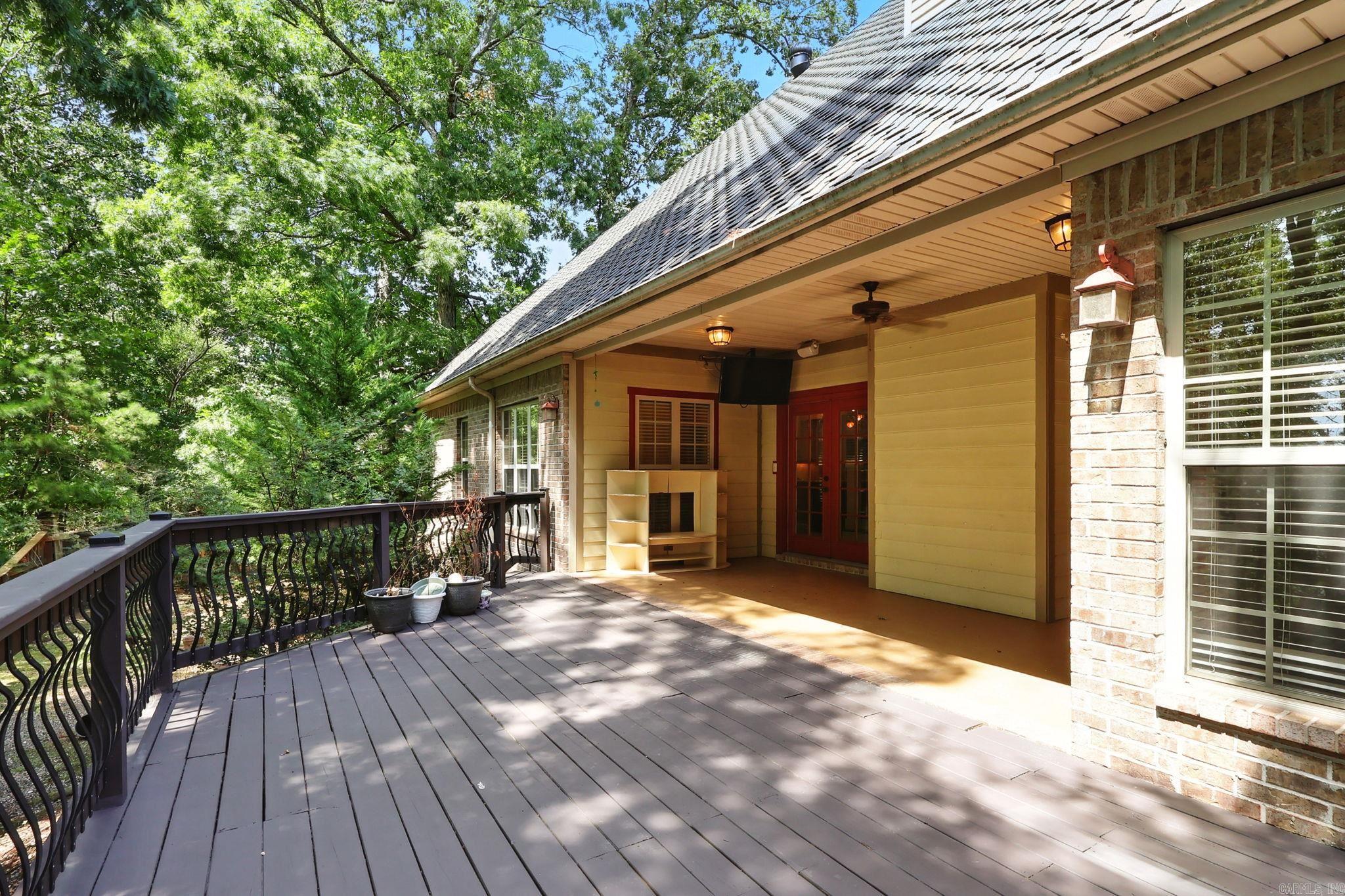 WOODLAND ESTATES - Residential