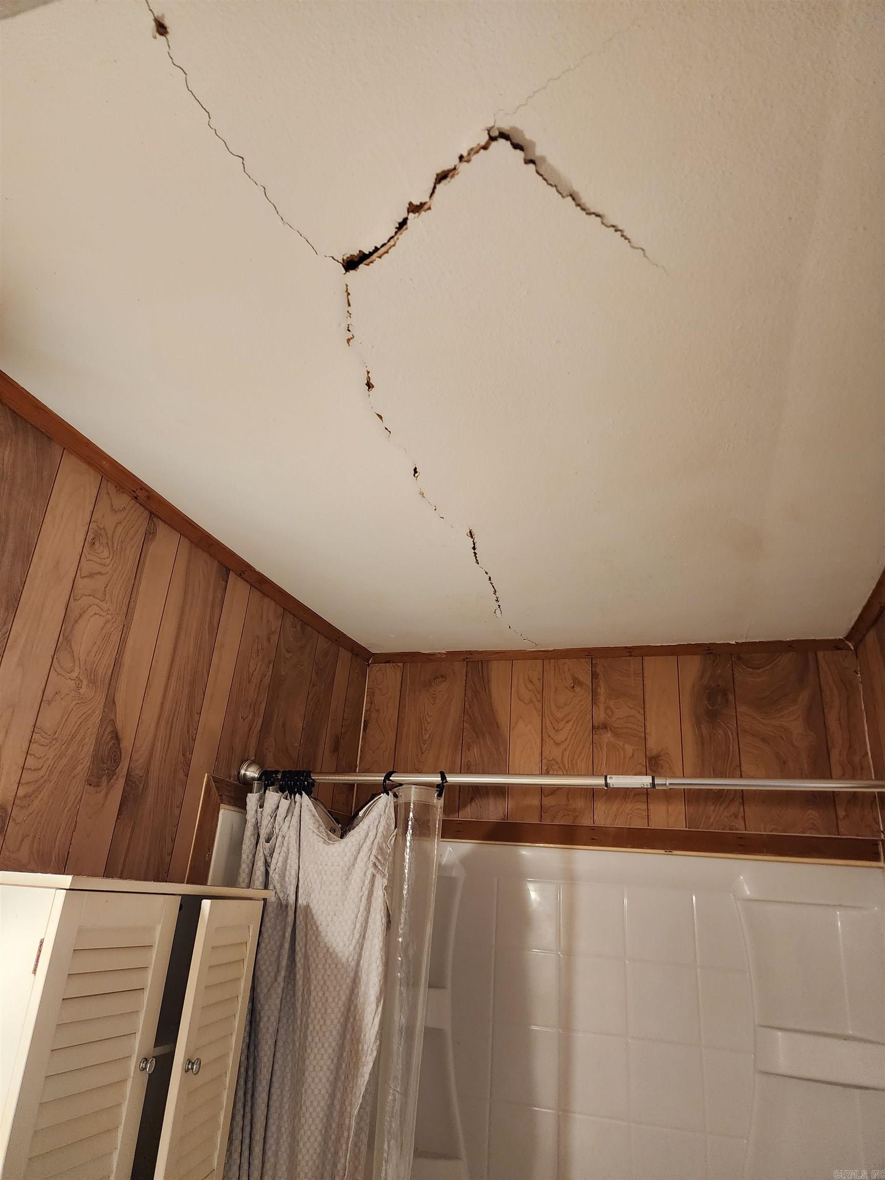 WEST WOODS - Residential