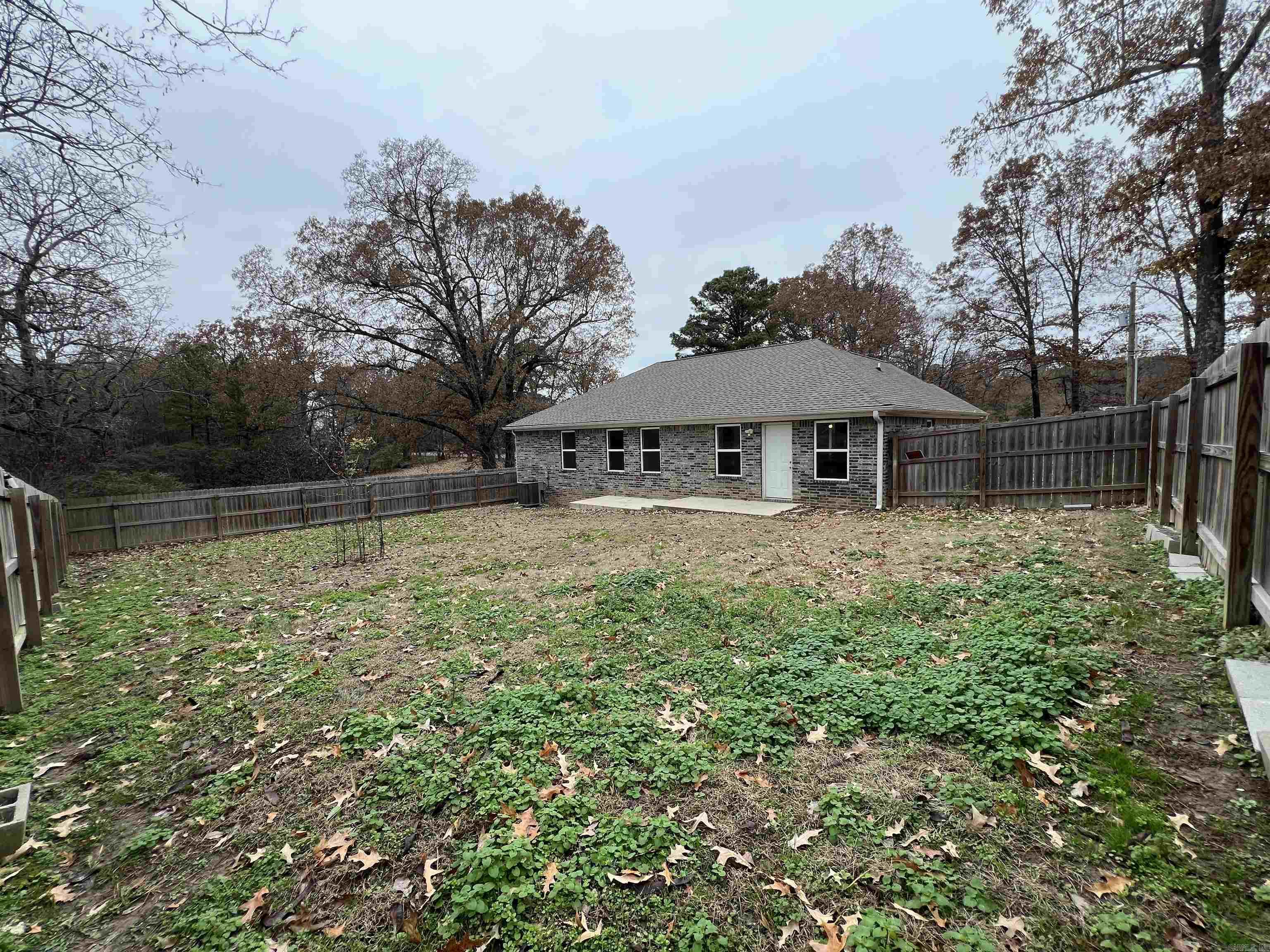 Smoking Oaks - Residential