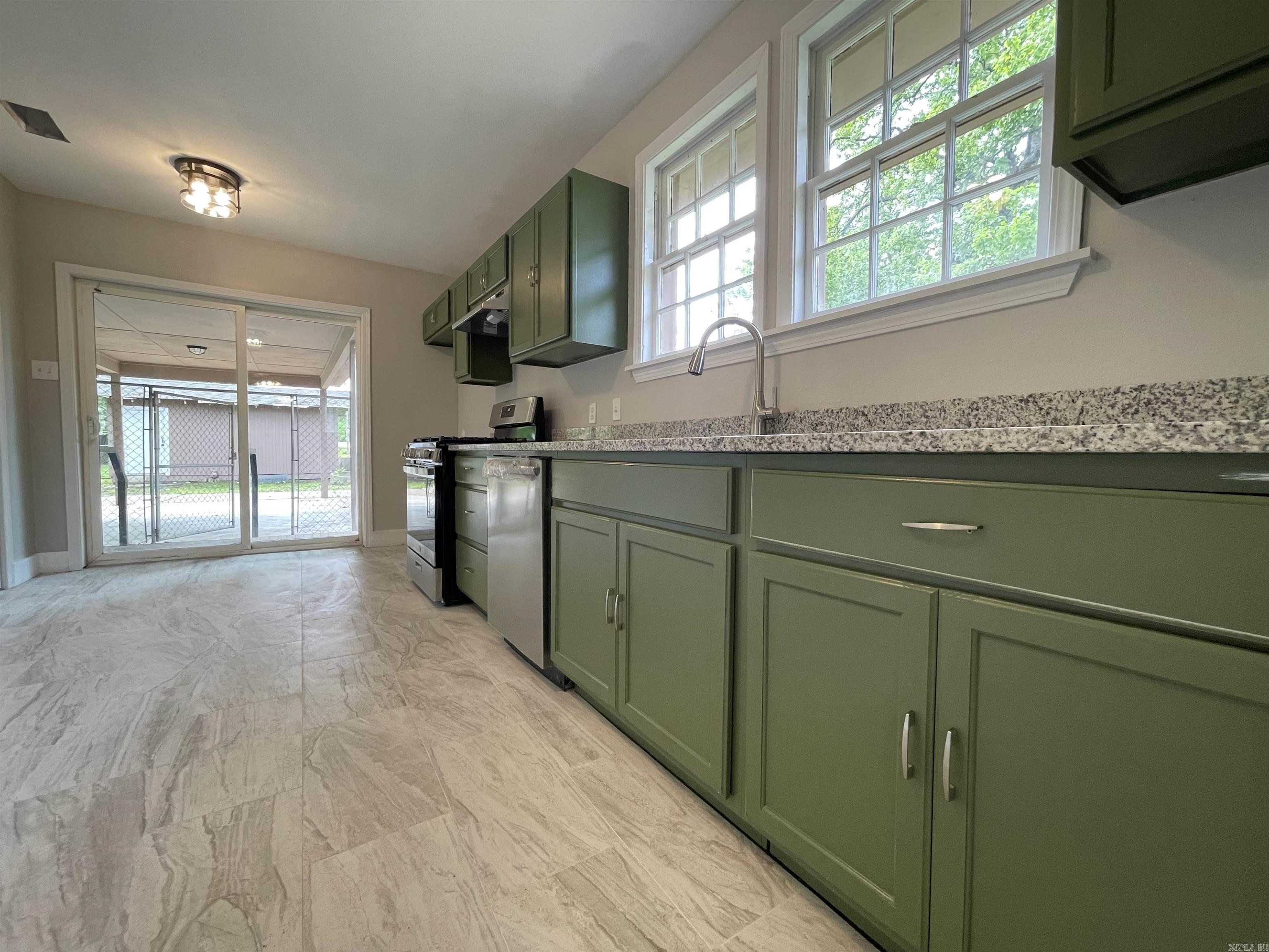 MISSOURI PACIFIC - Residential