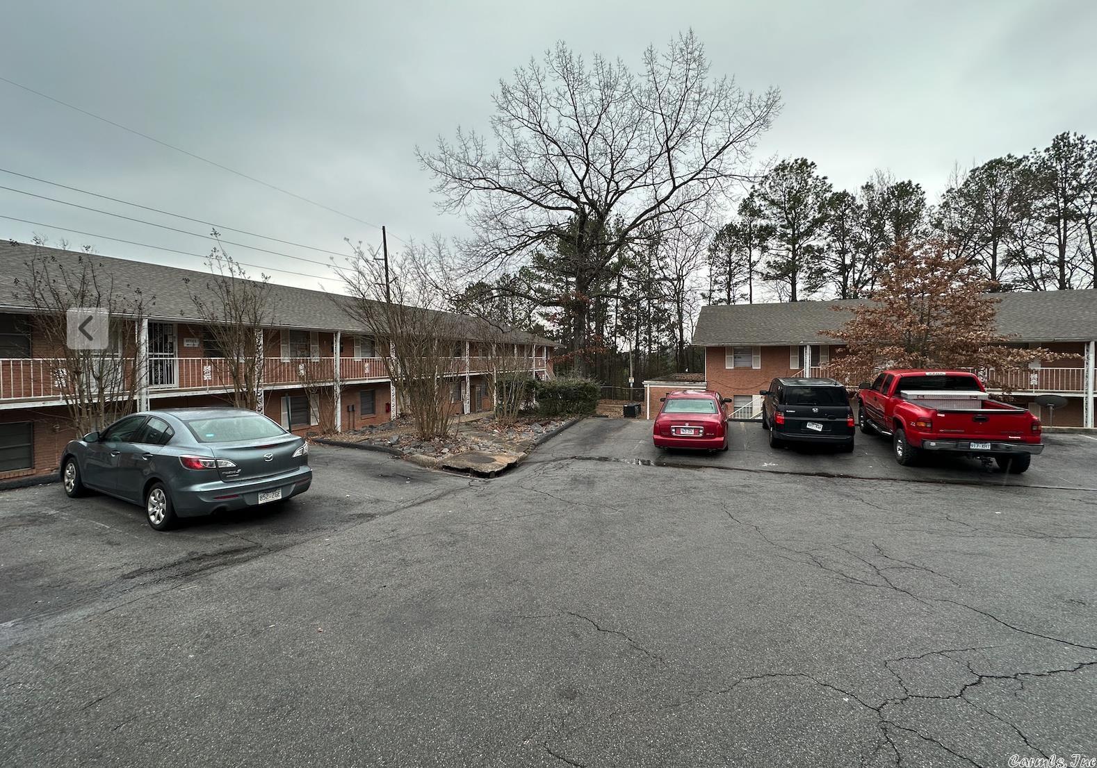 Wonderful investment opportunity well-located just a mile from UALR campus with potential all across the board. Comprised of 52 units, this multifamily property is ready to add cash flow to a hungry investor's portfolio.