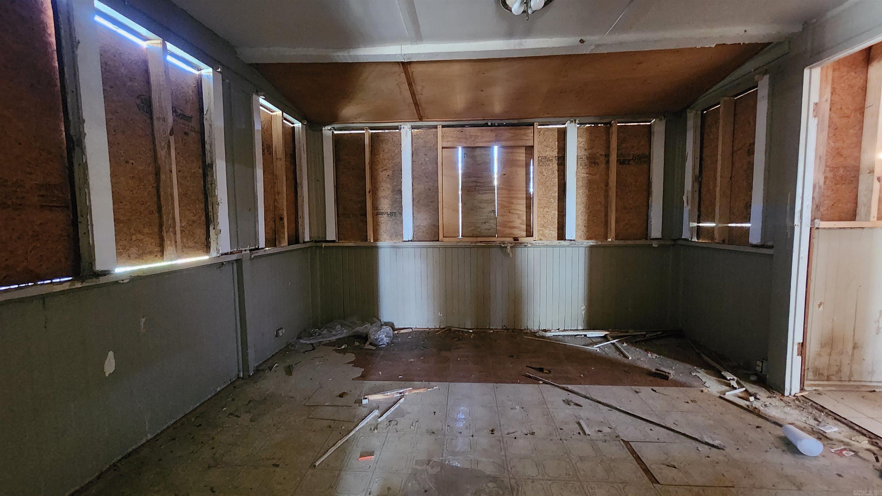 CHESTERFIELD SQUARE - Residential