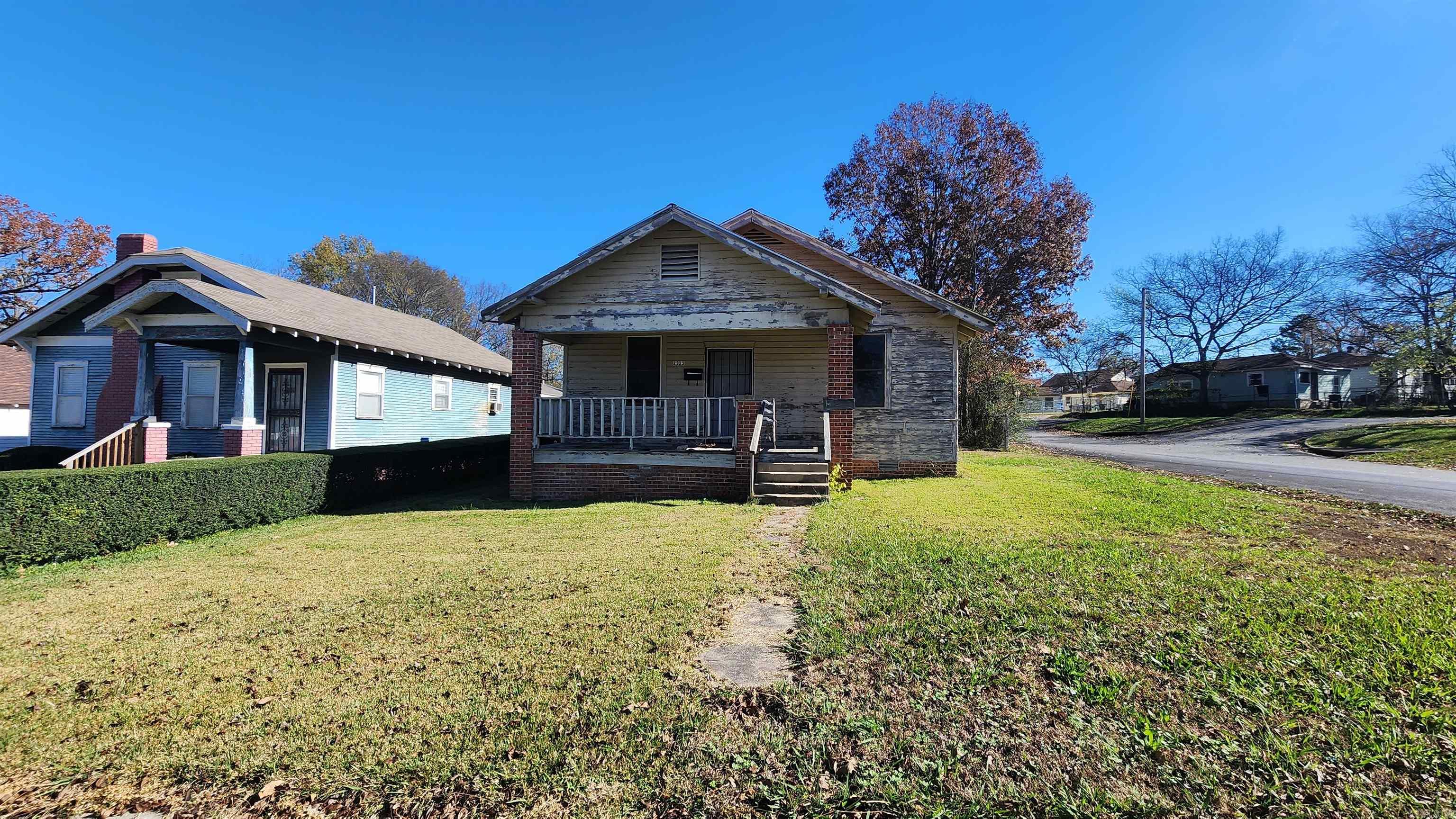 CHESTERFIELD SQUARE - Residential