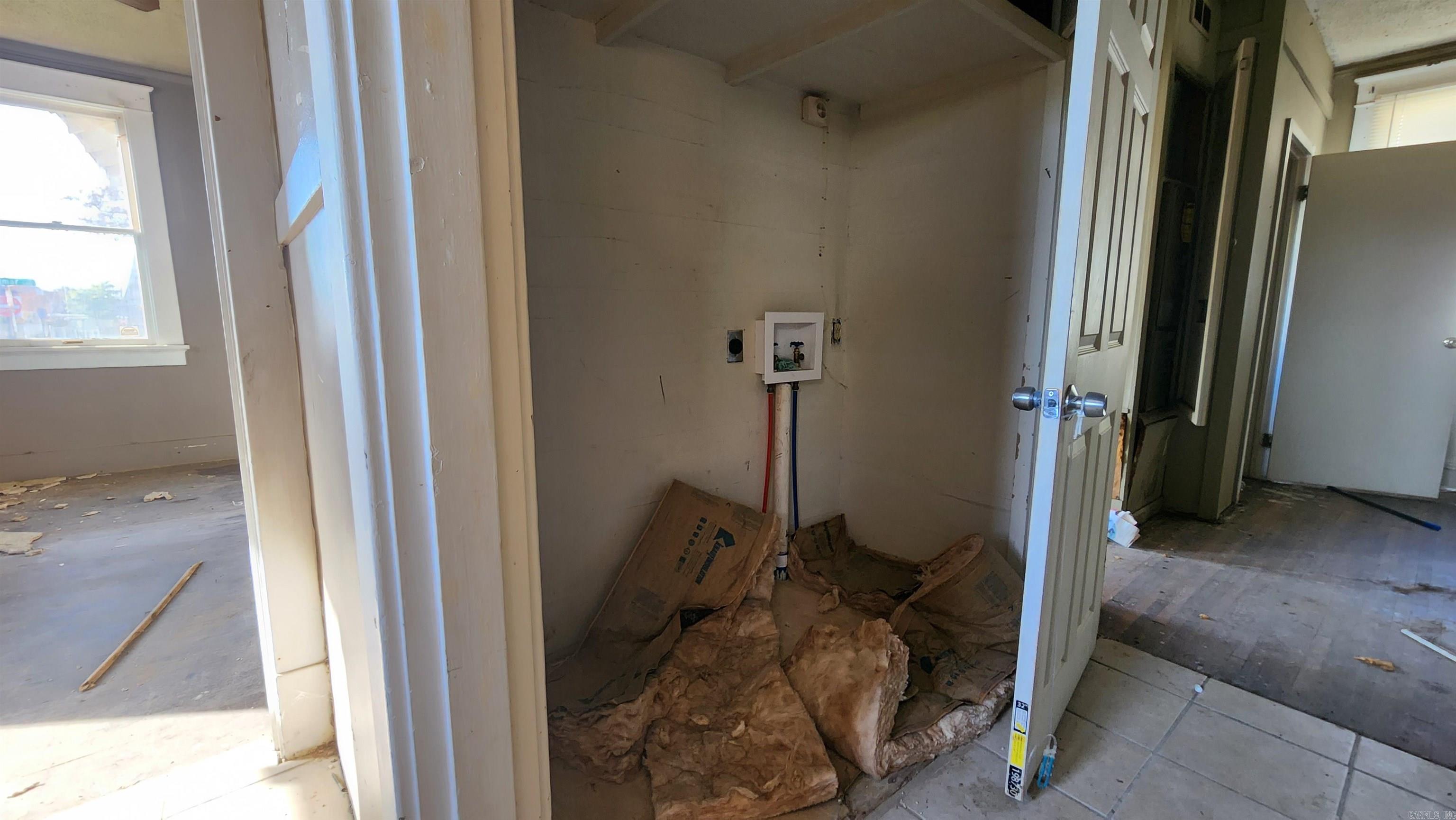 CHESTERFIELD SQUARE - Residential