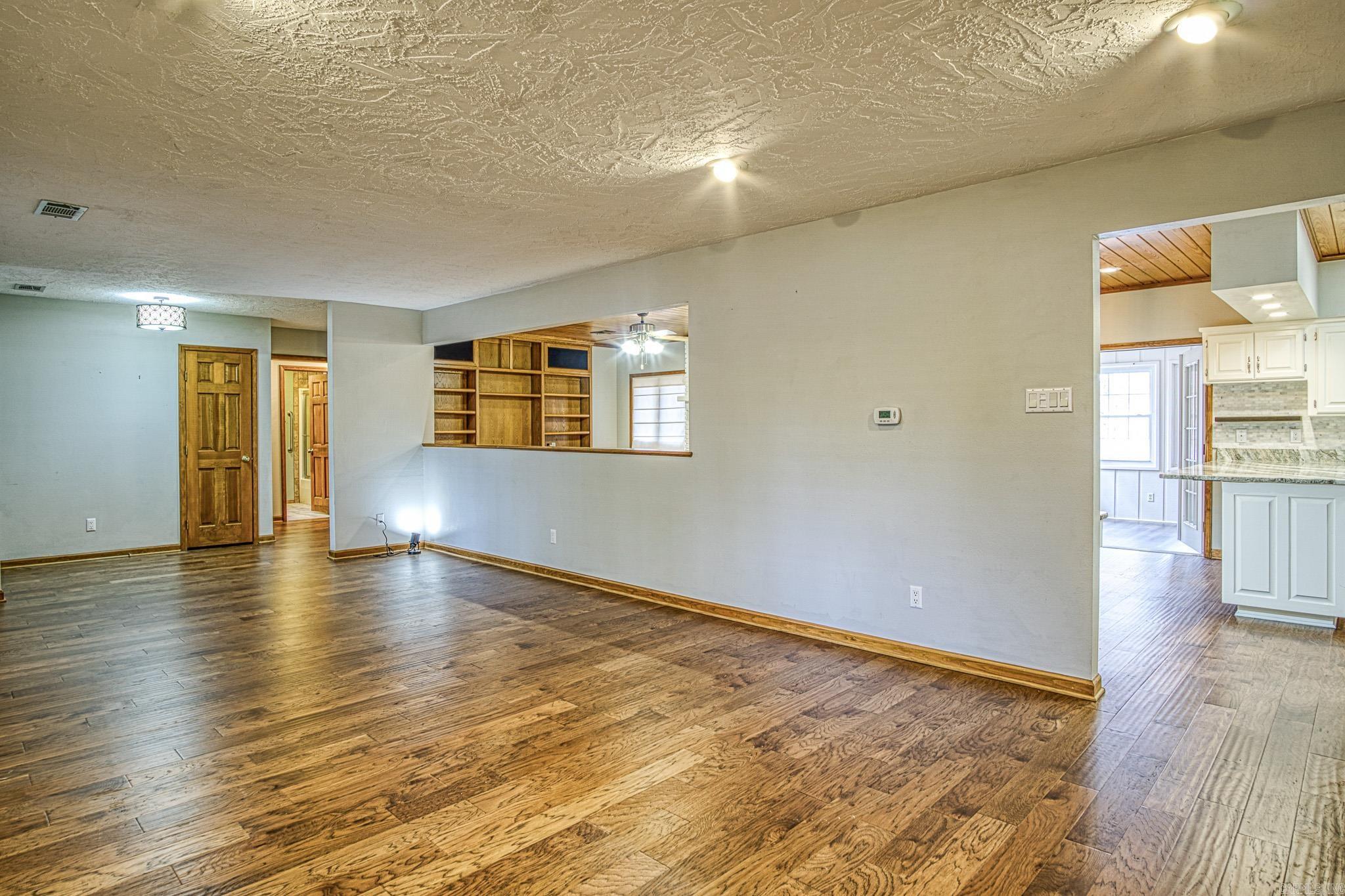 Sorpresa - Residential