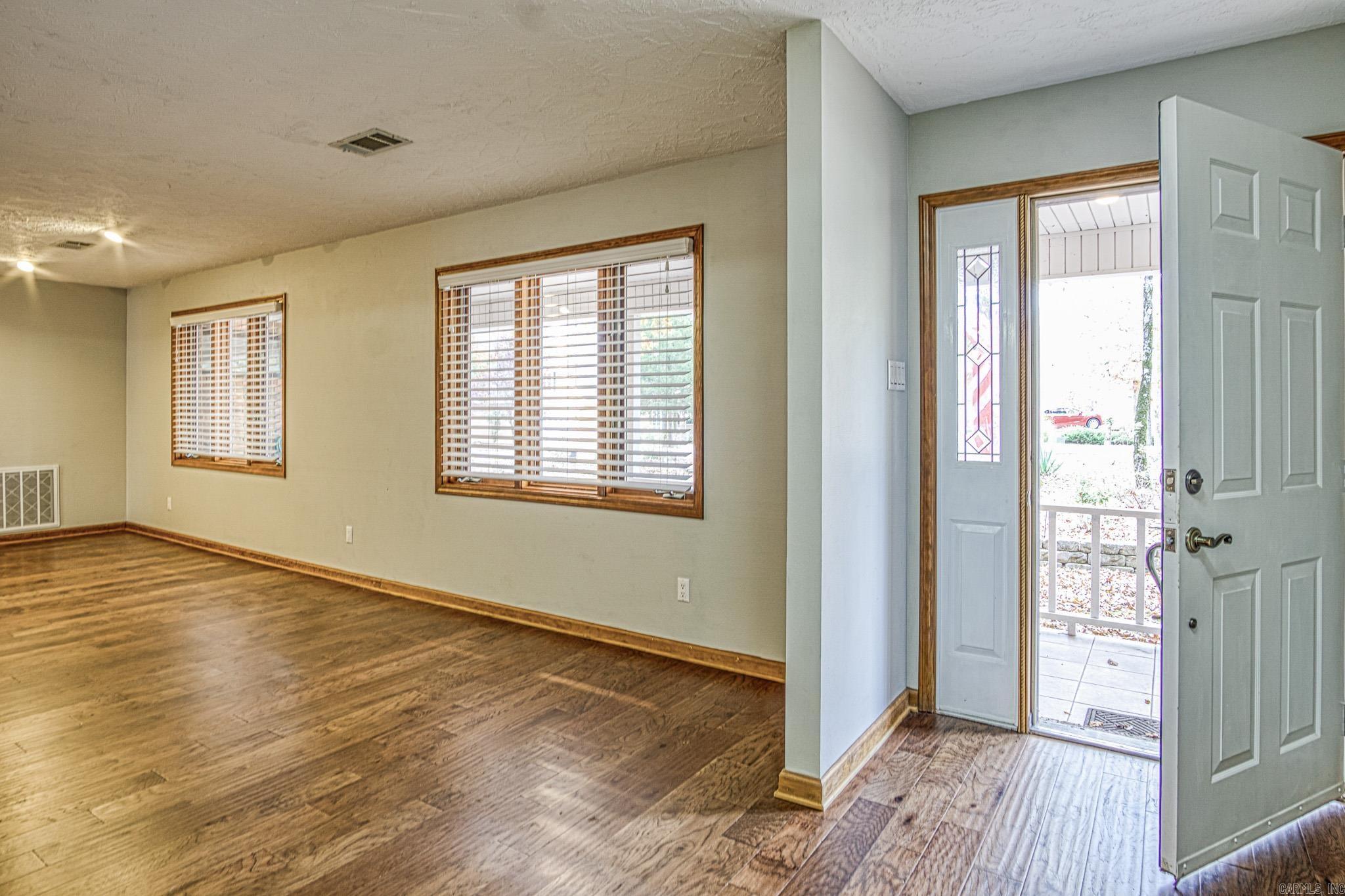 Sorpresa - Residential