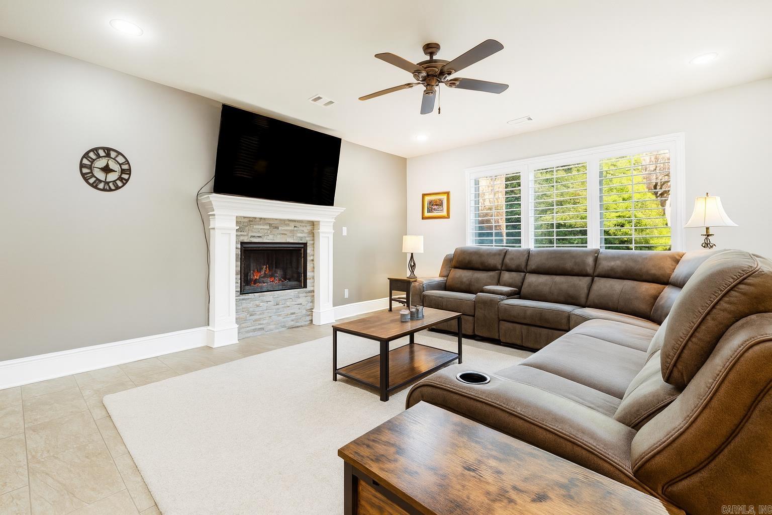 HURRICANE LAKE EST - Residential