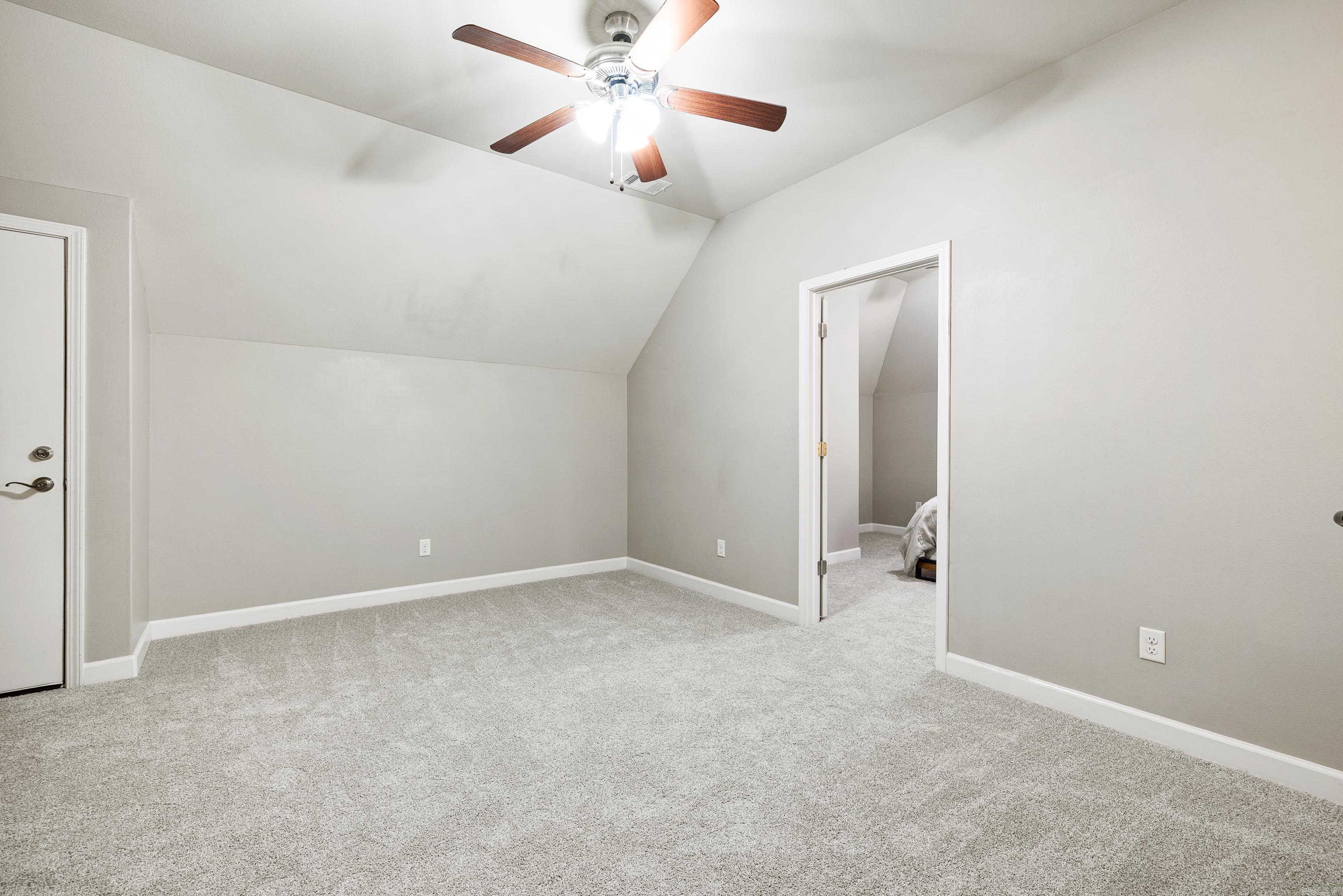 HURRICANE LAKE EST - Residential