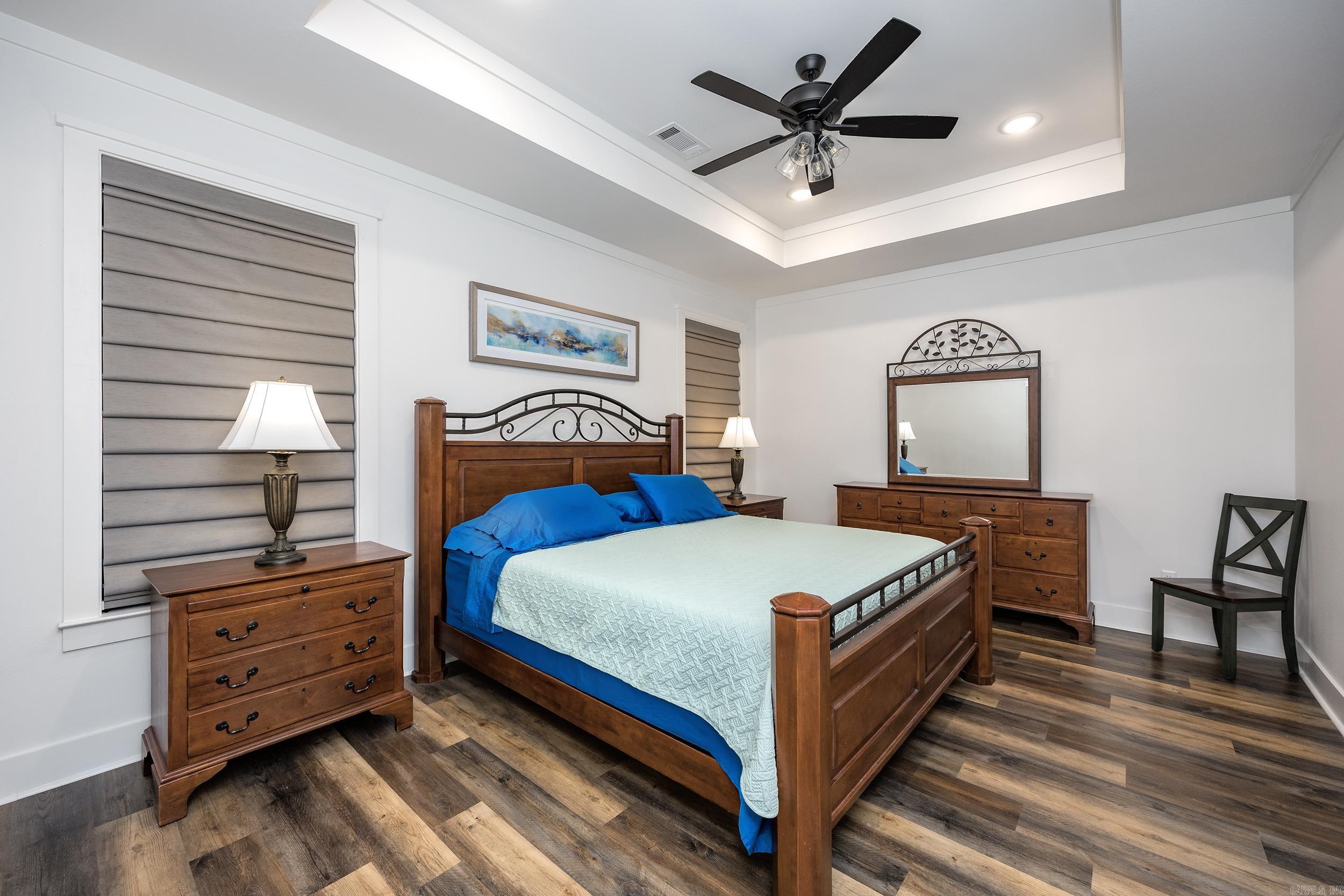 CREEKSIDE - Residential