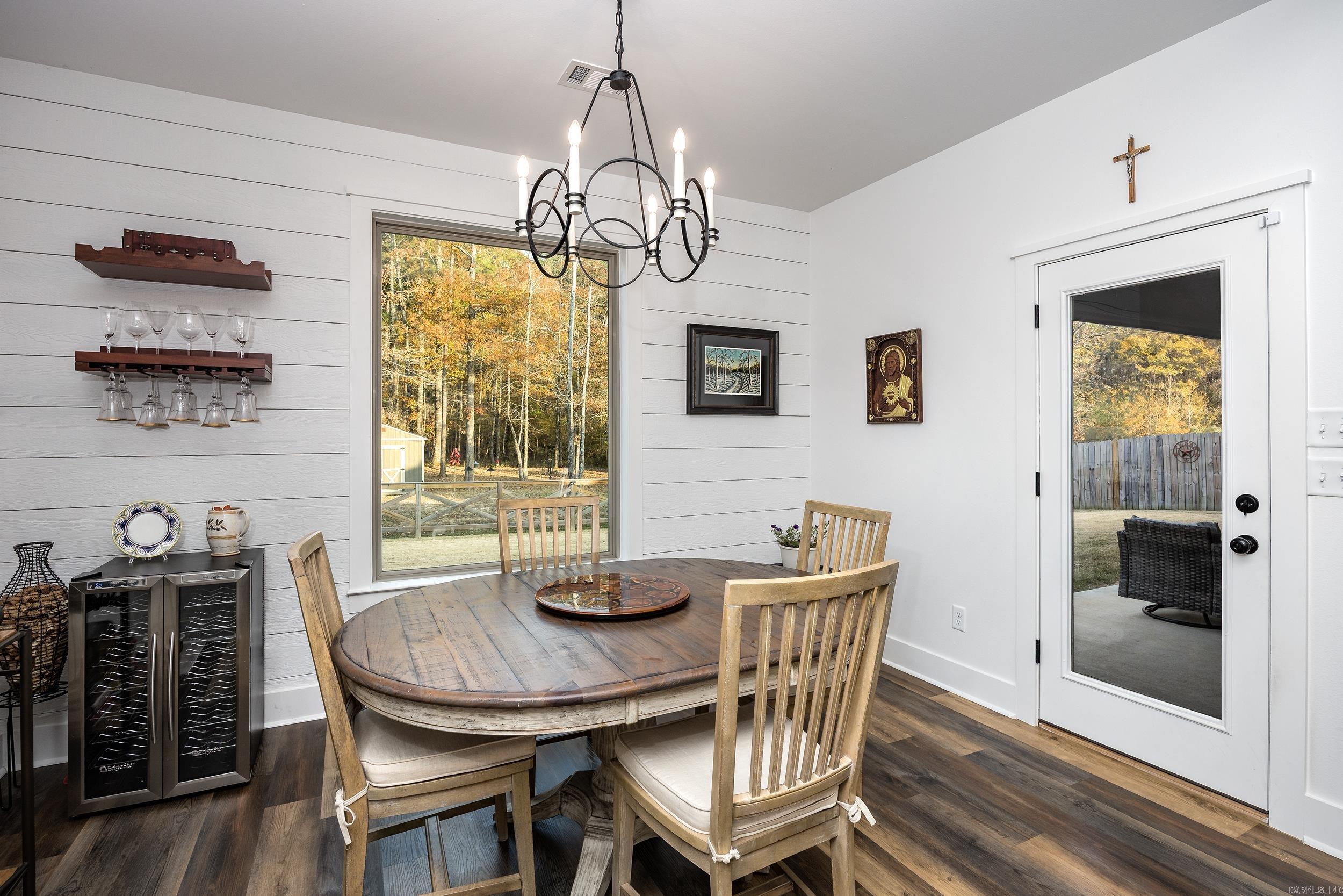 CREEKSIDE - Residential