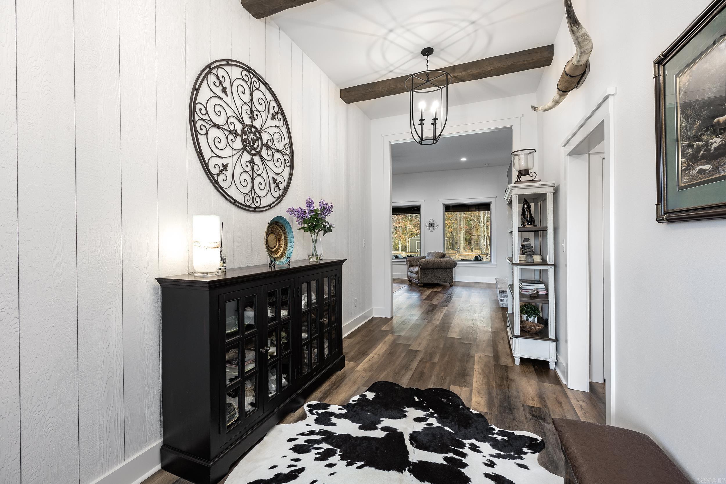 CREEKSIDE - Residential