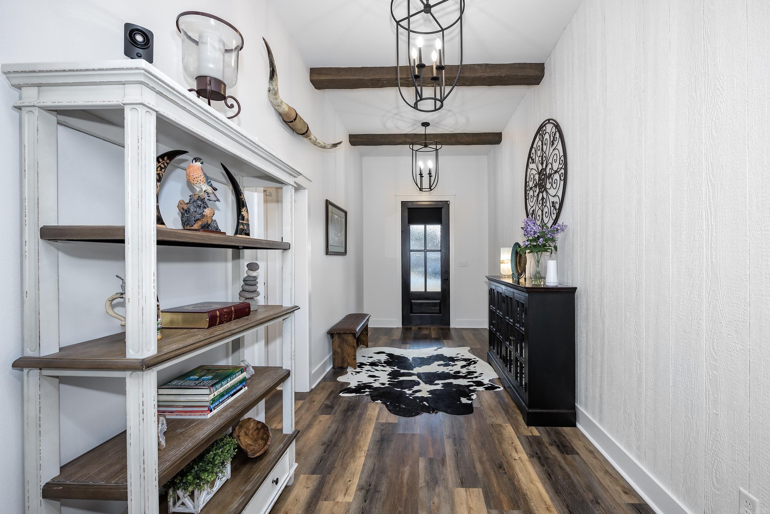CREEKSIDE - Residential