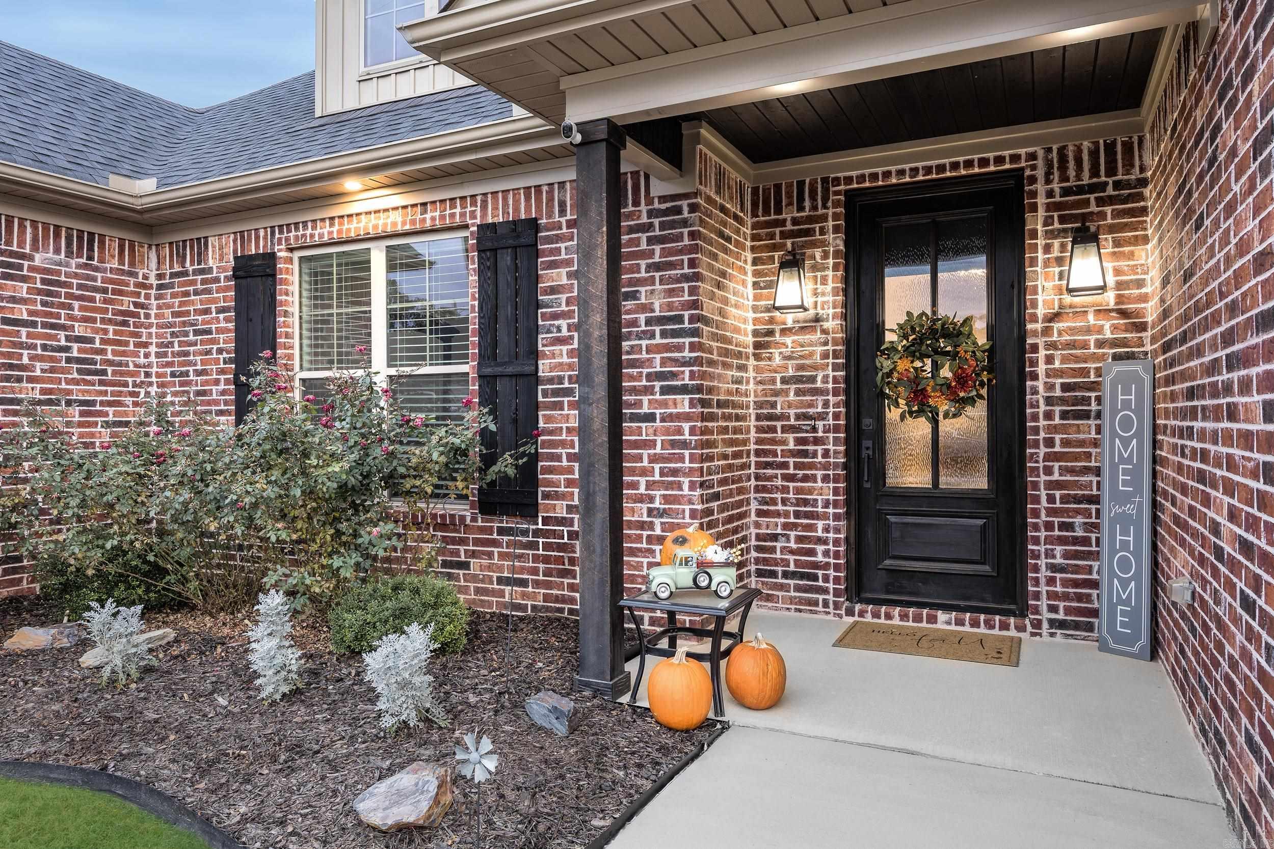 CREEKSIDE - Residential