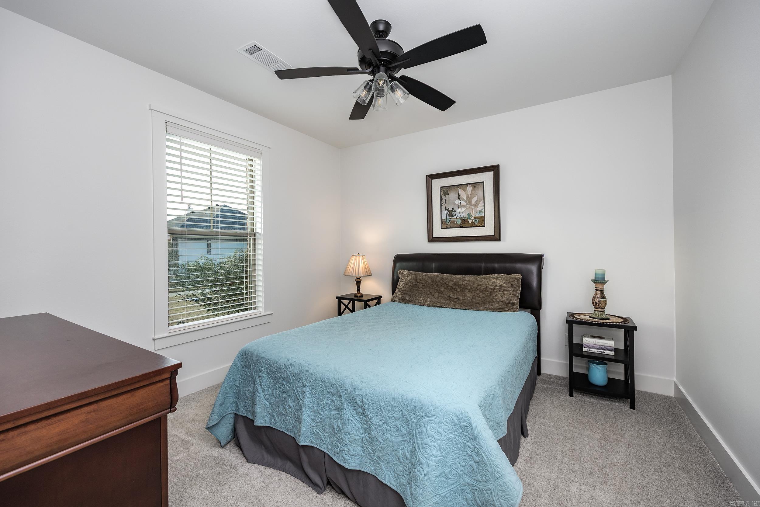 CREEKSIDE - Residential