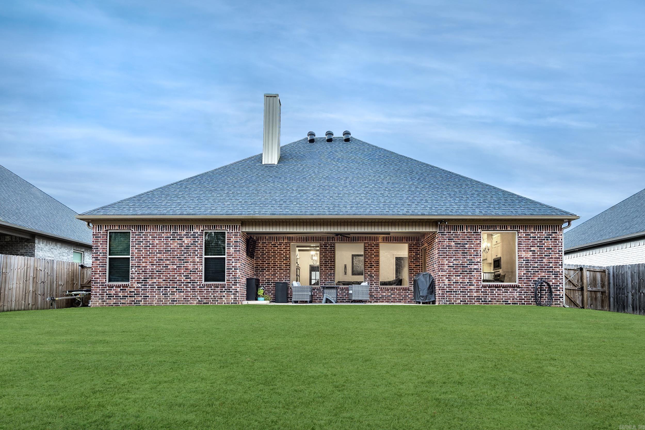 CREEKSIDE - Residential