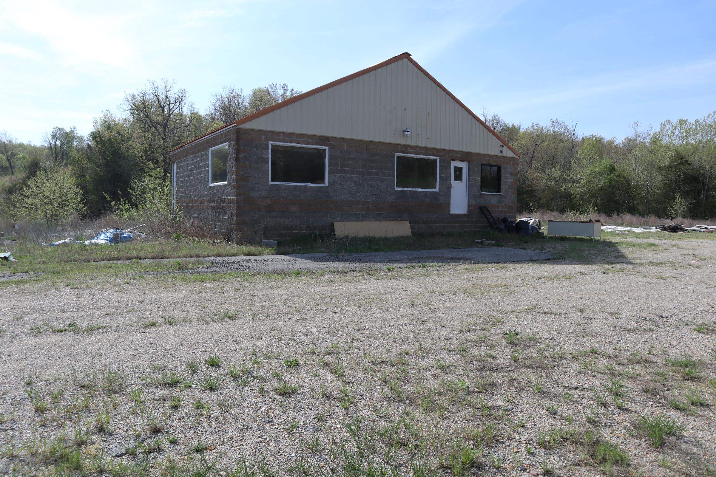 Metes & Bounds - Commercial Sale